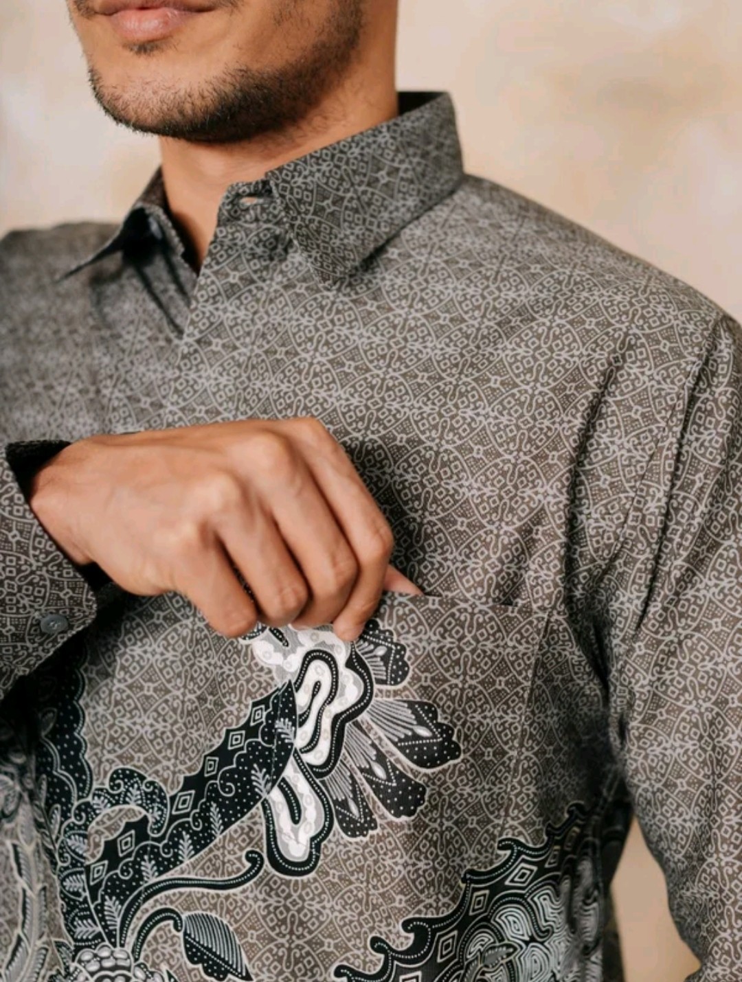 Adyatma Sasmaya Grey Men’s Slim Fit Cotton Batik Shirt