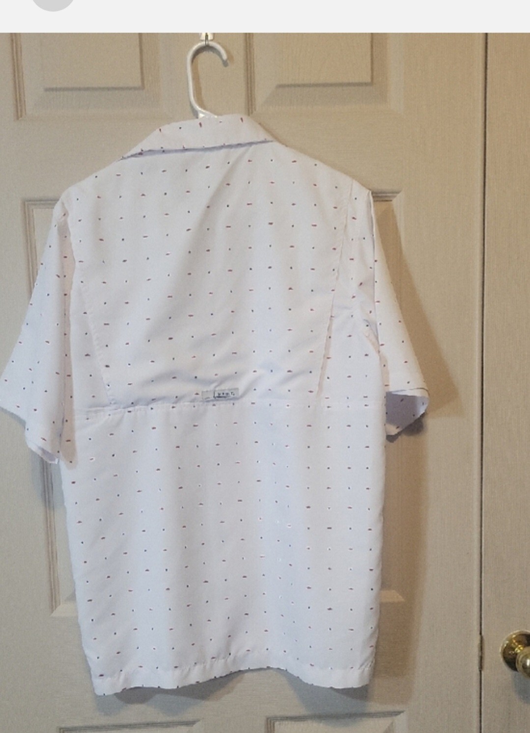 Habit White Short Sleeve Button-Up Shirt with Red Fish and Blue Star Pattern