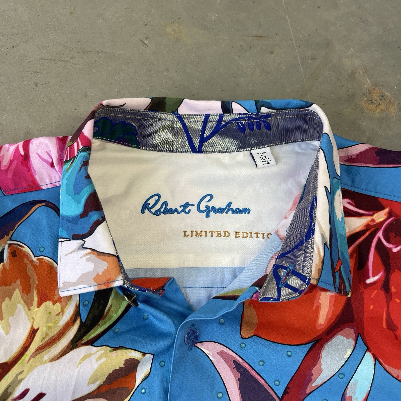 Robert Graham Shirt XL Limited Edition Floral Big Letters Studded Art FLAW*