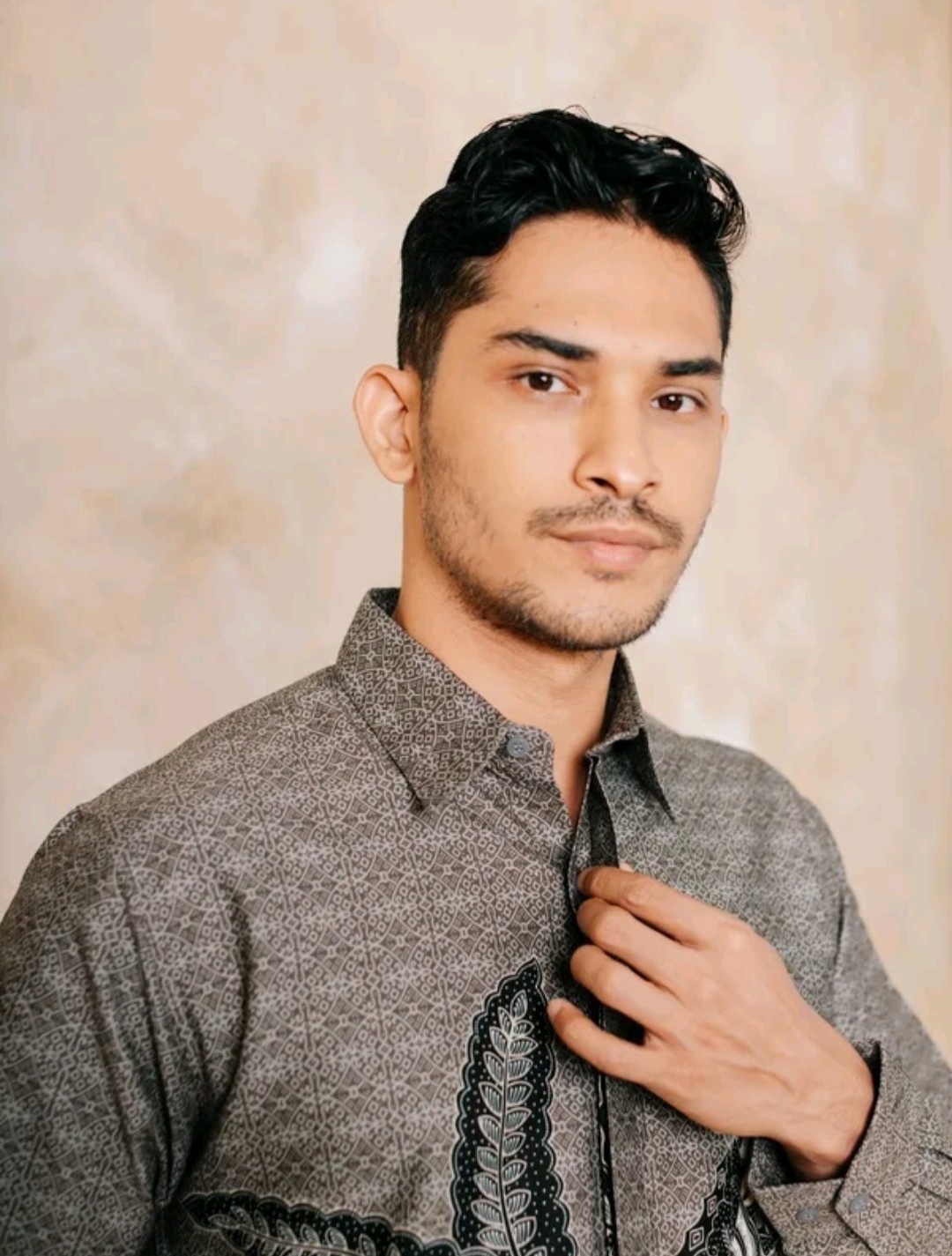 Adyatma Sasmaya Grey Men’s Slim Fit Cotton Batik Shirt