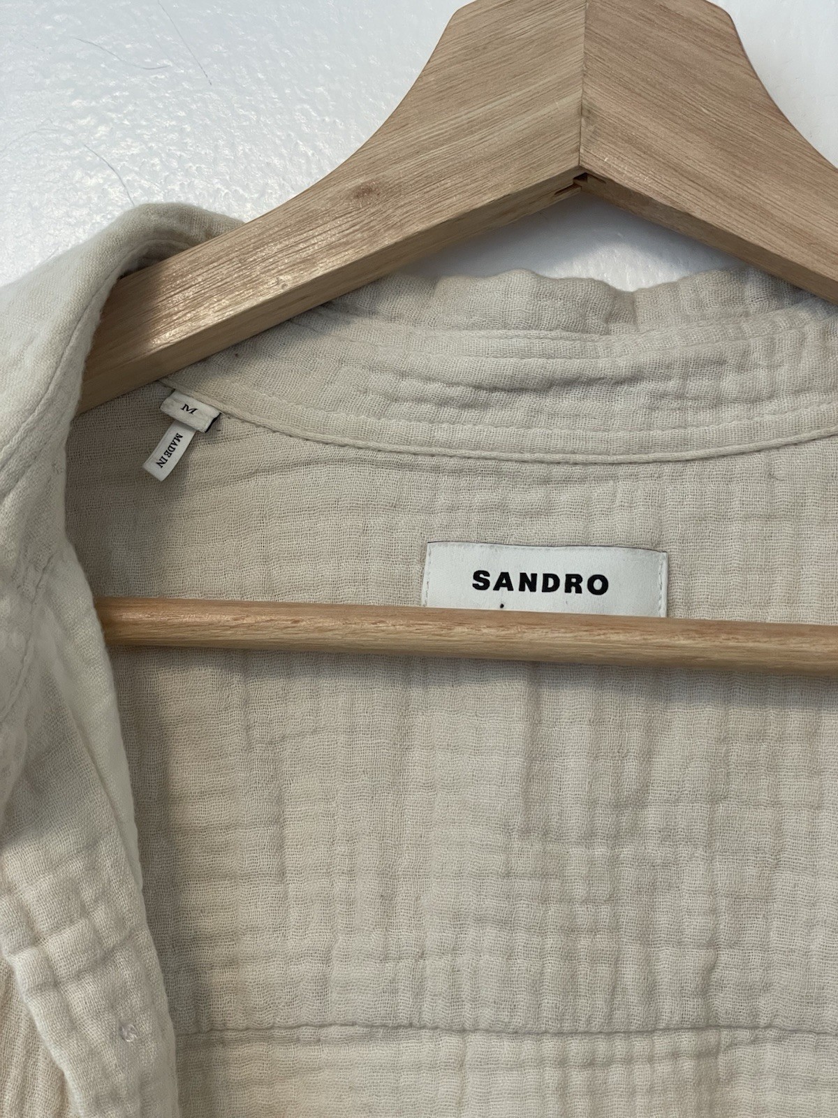 Sandro Paris Men’s M Beige Textured Point Collar Short Sleeve Button-Up Shirt