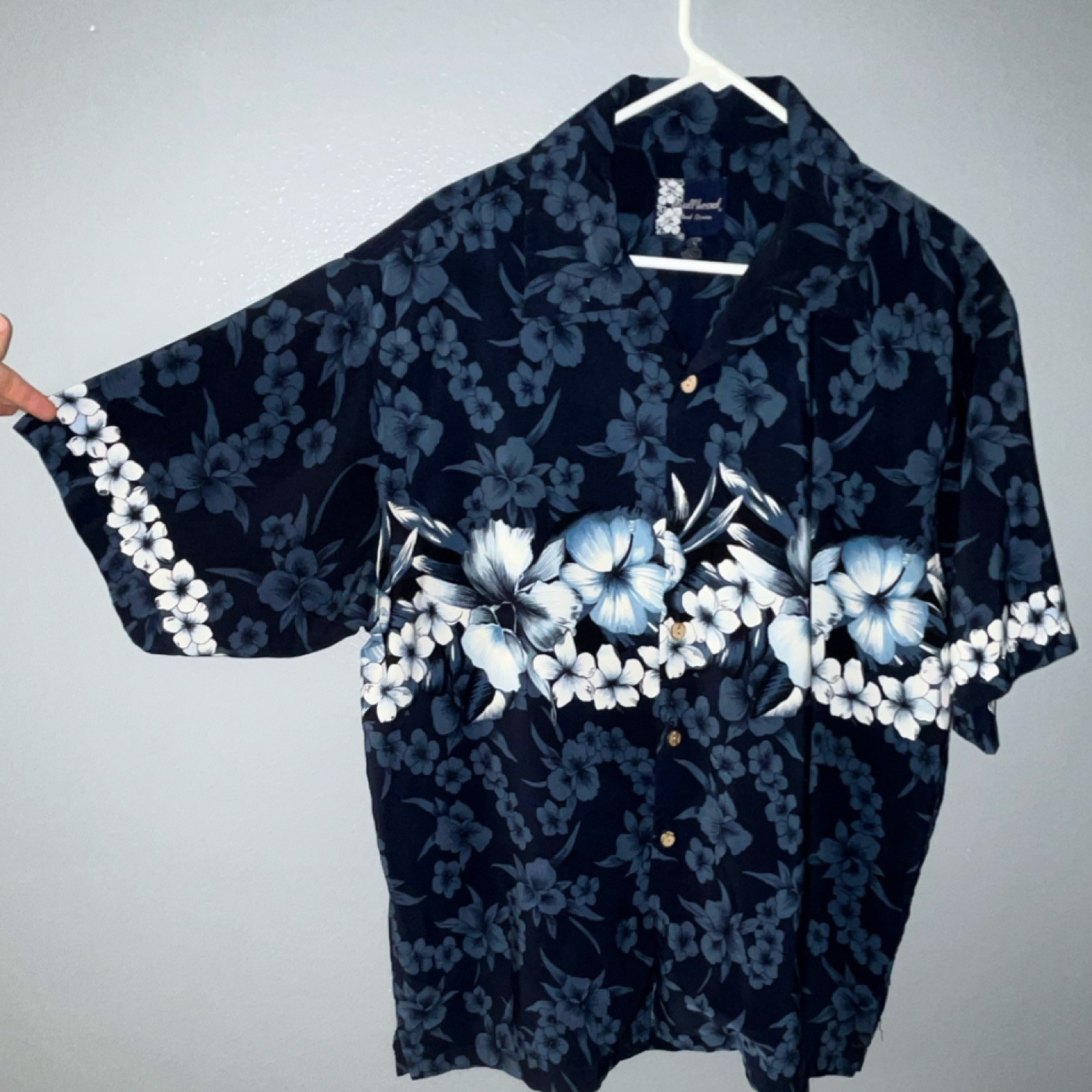 Bullhead Island Series Blue Floral Hawaiian Button-Up Shirt XL Short Sleeve