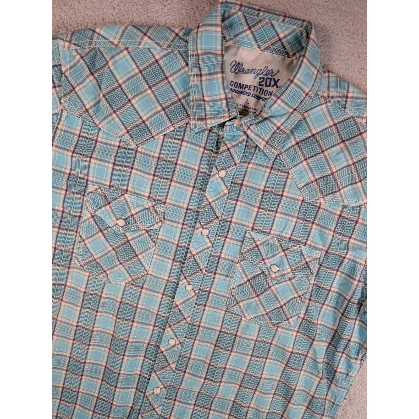 Wrangler 20X Competition Mens Large Blue Plaid Short Sleeve Pearl Snap Shirt