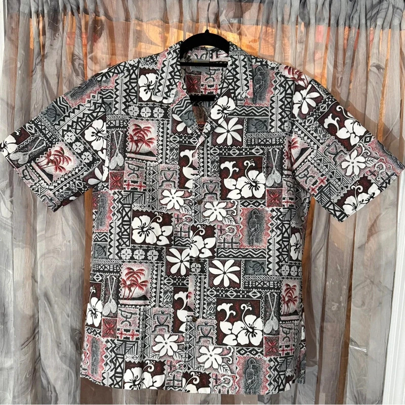 Royal Creations Men’s Medium Hawaiian Shirt