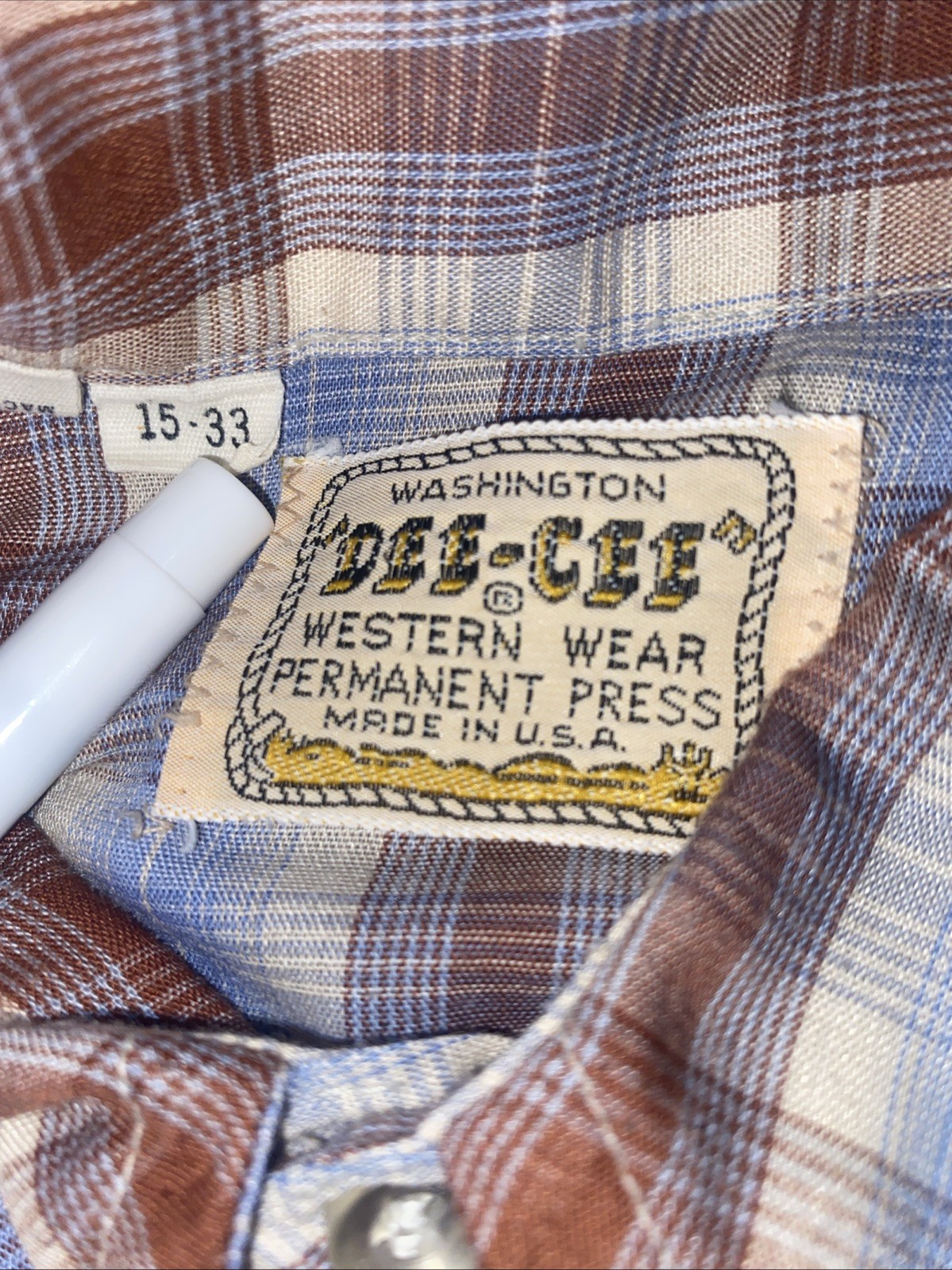 Vintage DEE CEE Western Shirt Mens 15-33 Plaid Pearl Snap Made In The U.S.A.