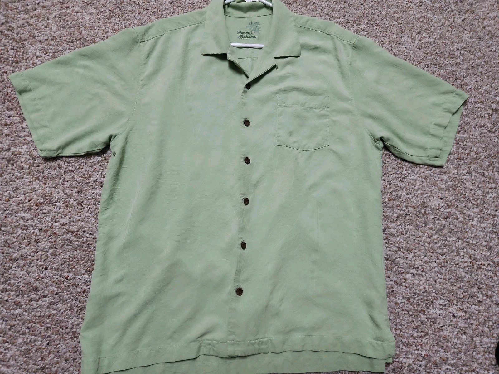 TOMMY BAHAMA MEN’S BUTTON DOWN CAMP SHIRT 100% SILK Embossed Lime Green Large