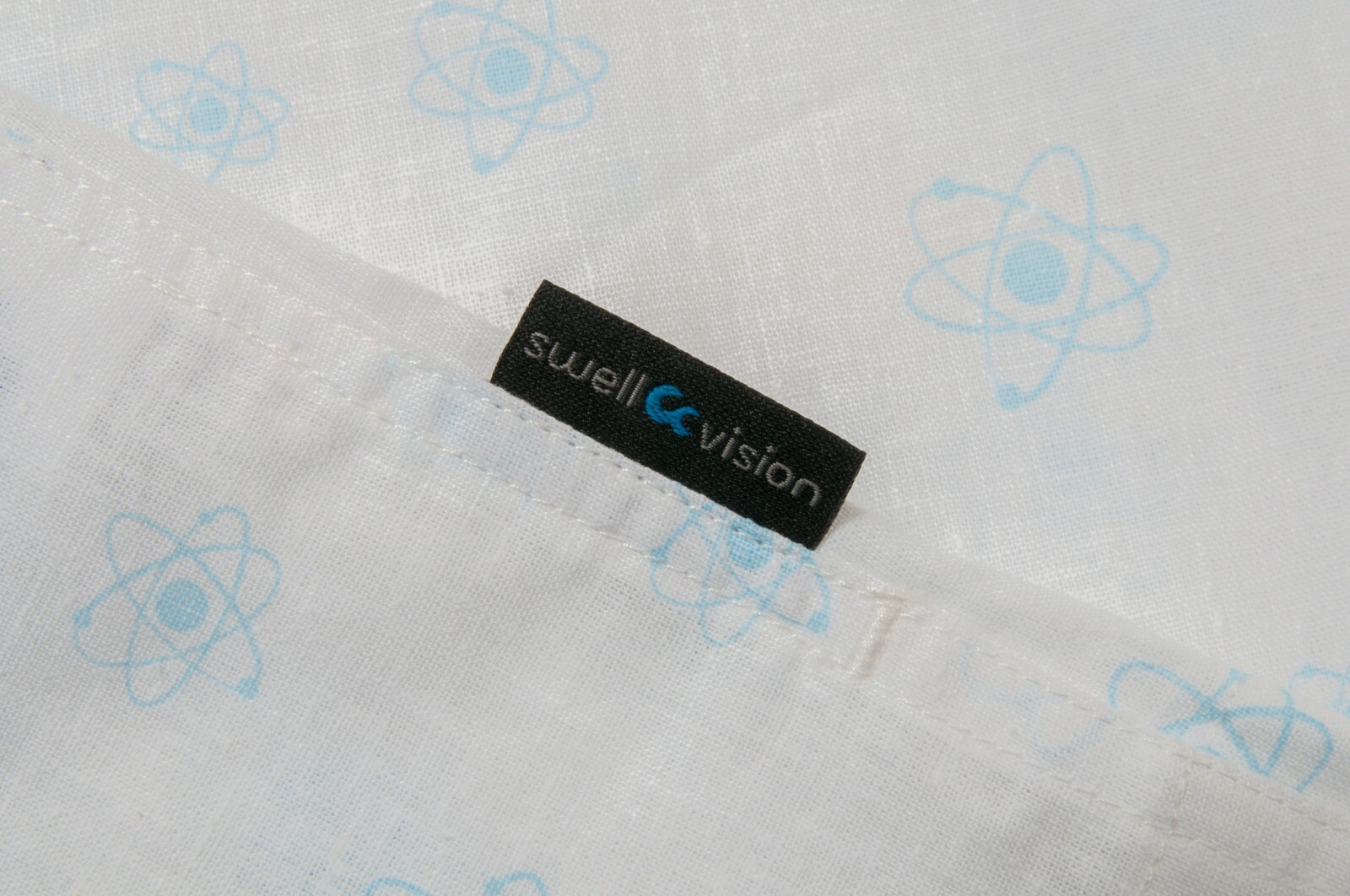 Swell Vision – Hemp/Organic Cotton Button Down Shirt – Atom (L)