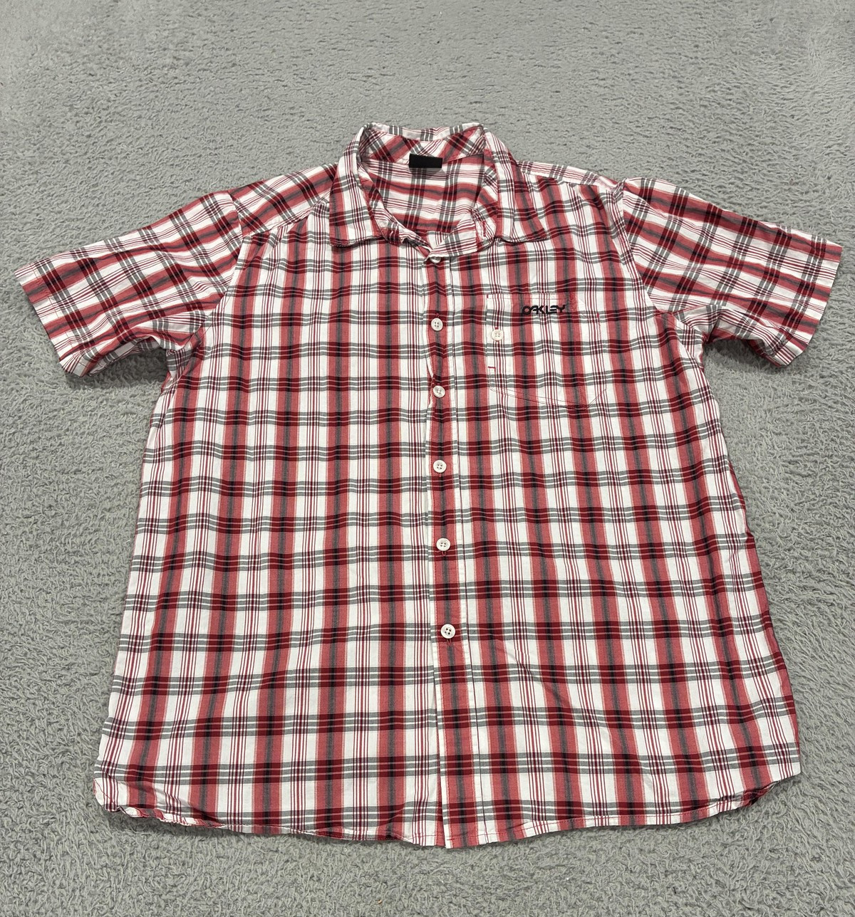 Oakley Shirt Mens Large Red Plaid Short Sleeve Button Up Regular Fit Casual