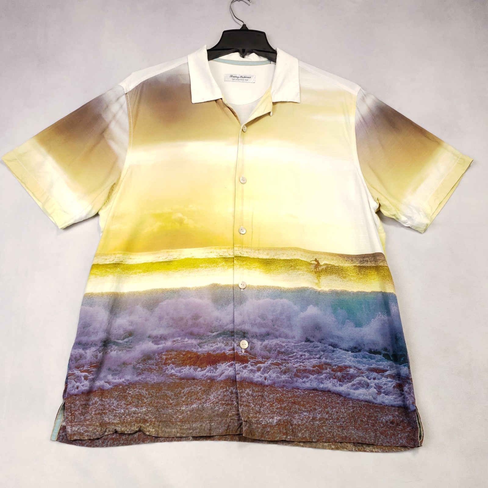 Tommy Bahama Artist Series 2023 Shirt Mens Large Beach Ocean Surf Sunrise Print