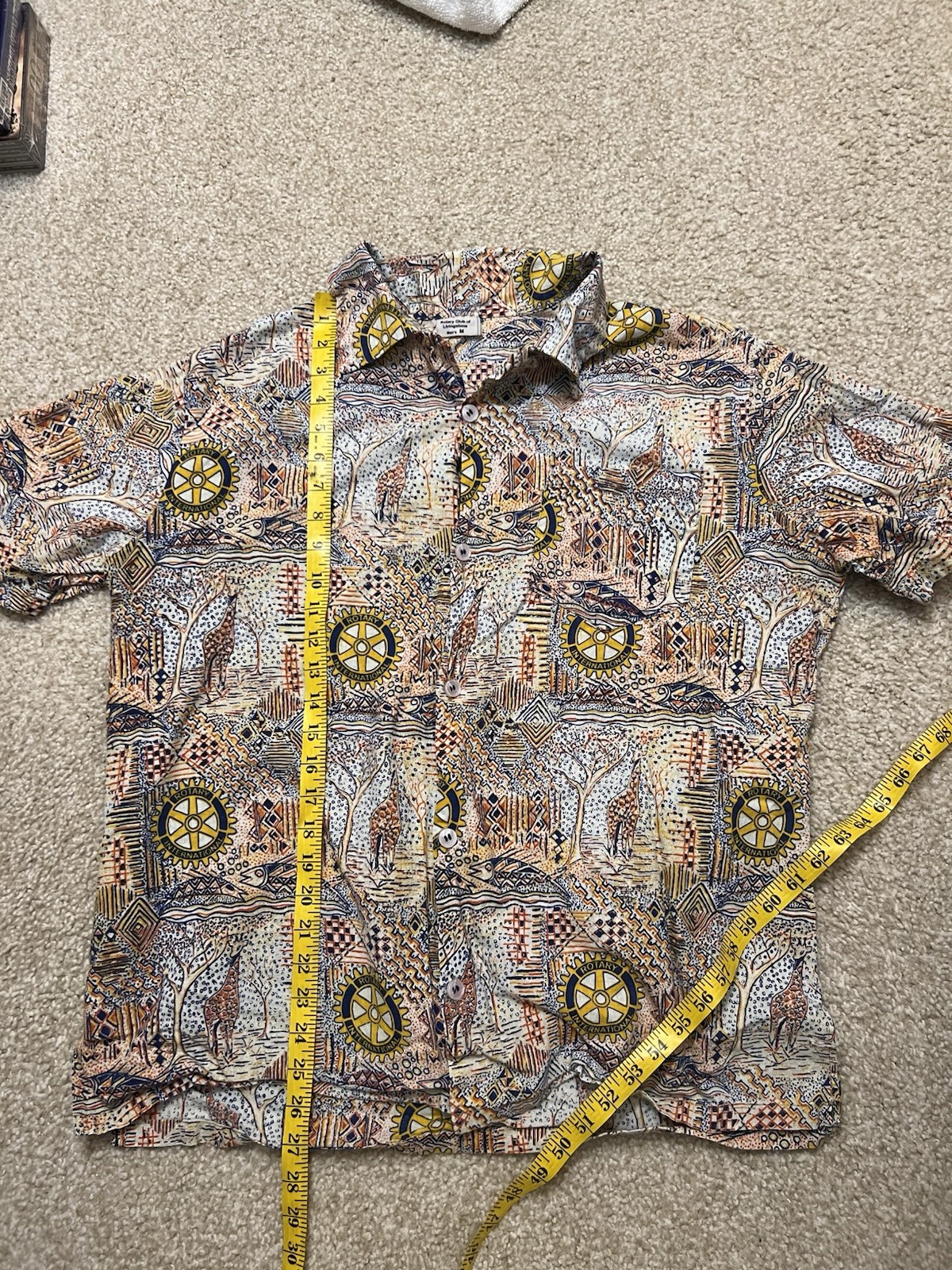 Rotary Club Of Livingstone M Handmade Vtg SS Button Up Shirt Abstract Animals