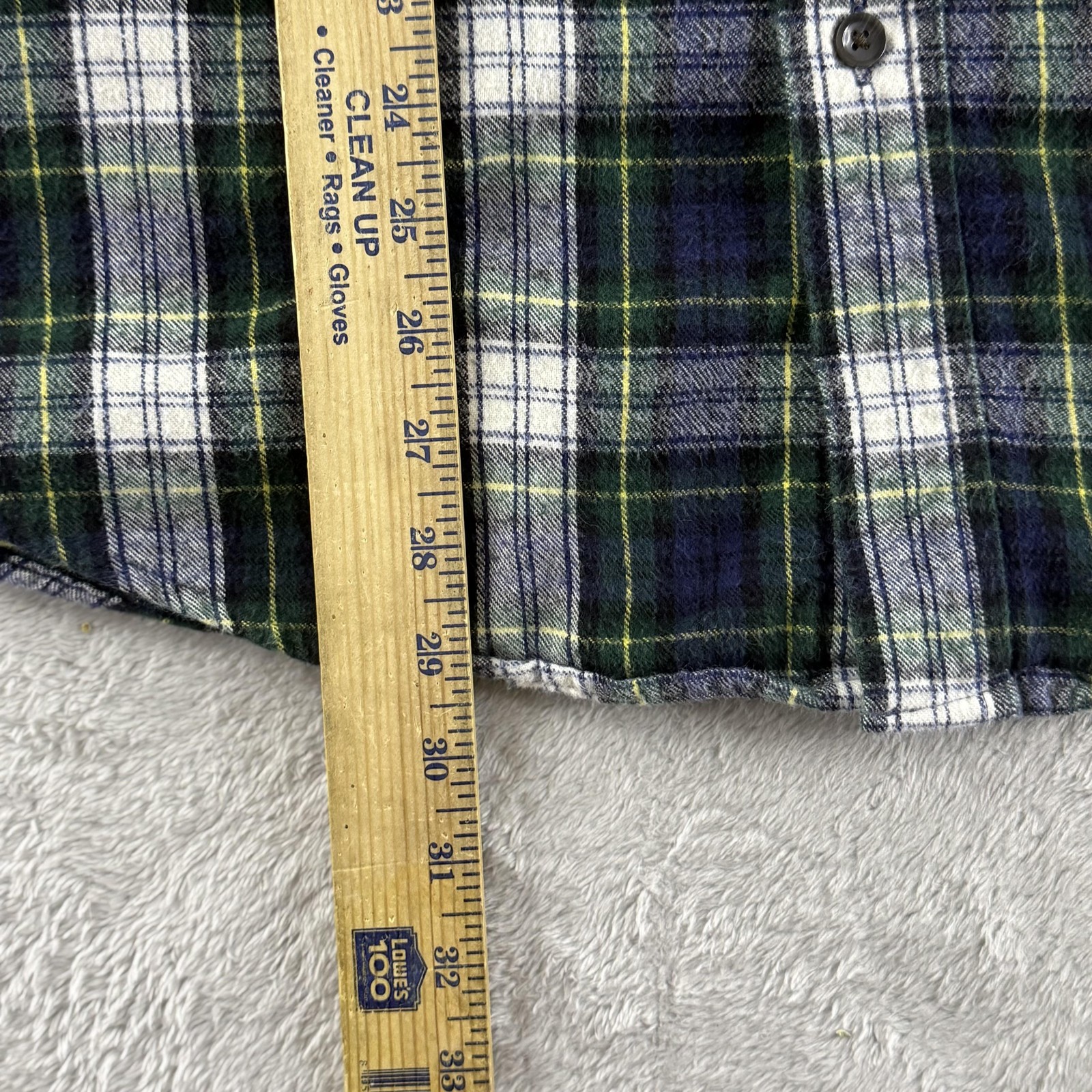 LL Bean Shirt Mens Medium Blue Green Scotch Plaid Flannel Slim Casual Cabincore