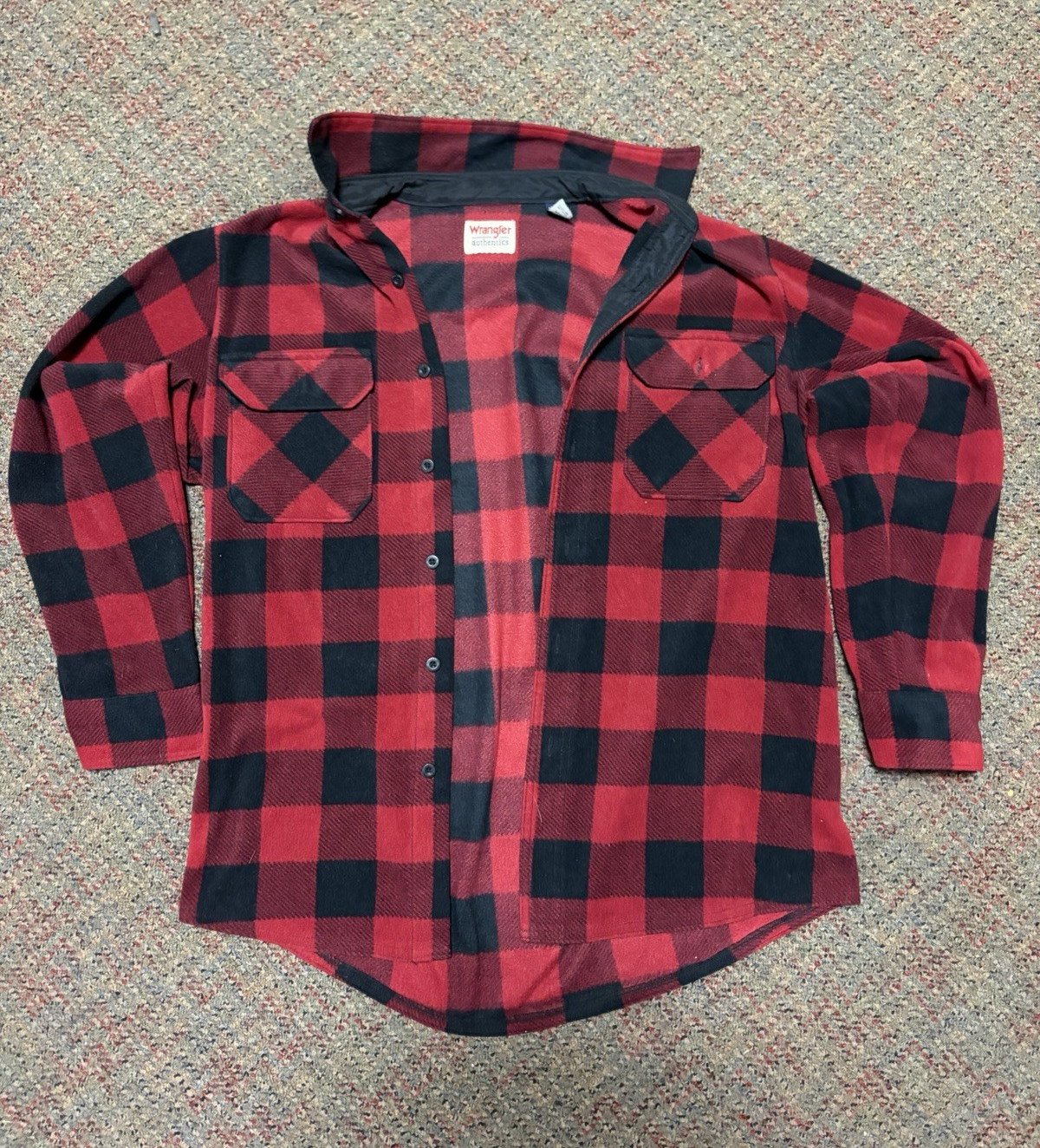 Wrangler Authentics Men’s L Red/Black Plaid Flannel Button-Up Shirt Pockets