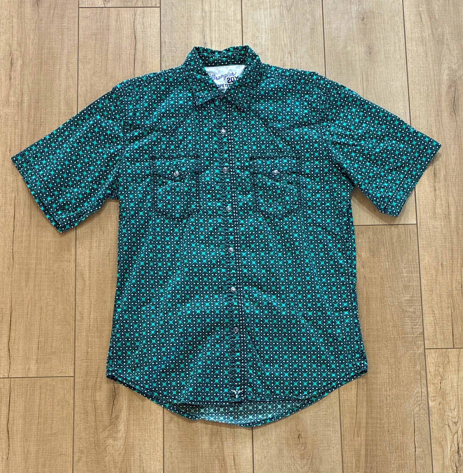 Wrangler 20X Competition Adv Comfort Mens M Green Geometric SS pearl snap