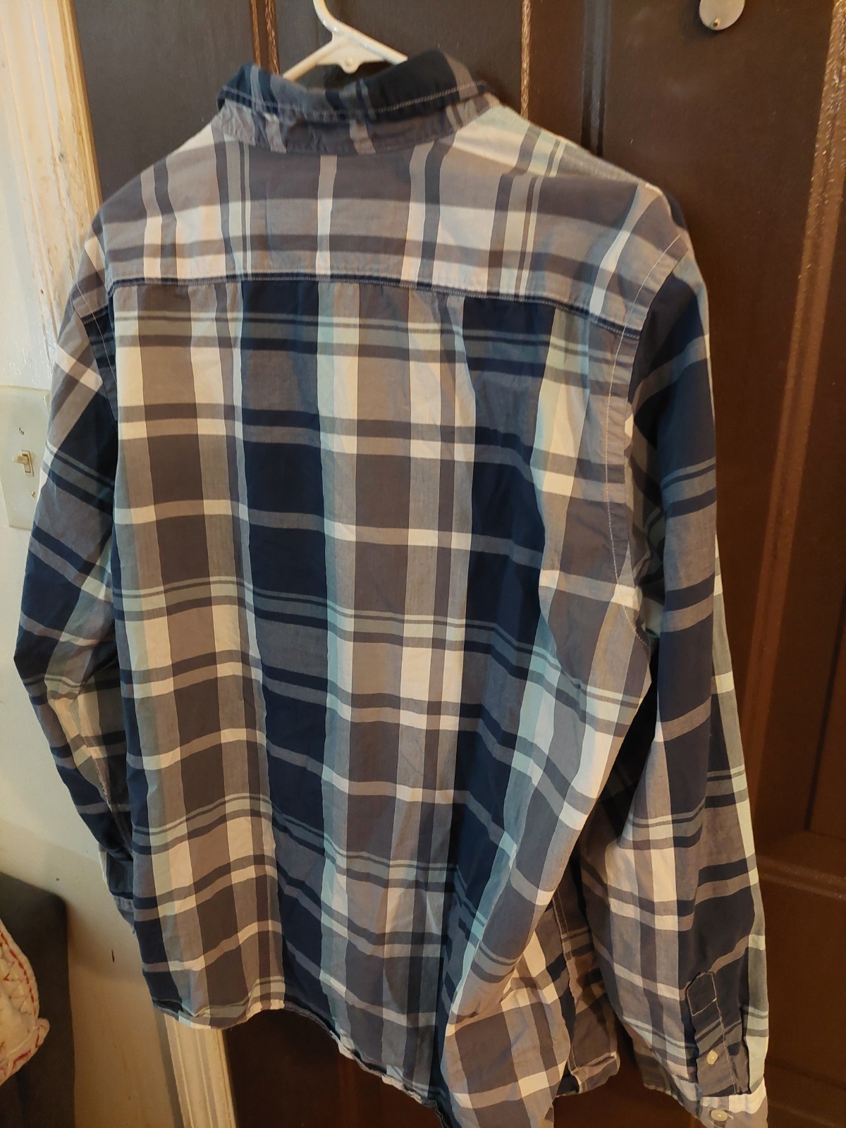 American Eagle Outfitters Vintage Fit Plaid Long Sleeve Button-Up Shirt XL