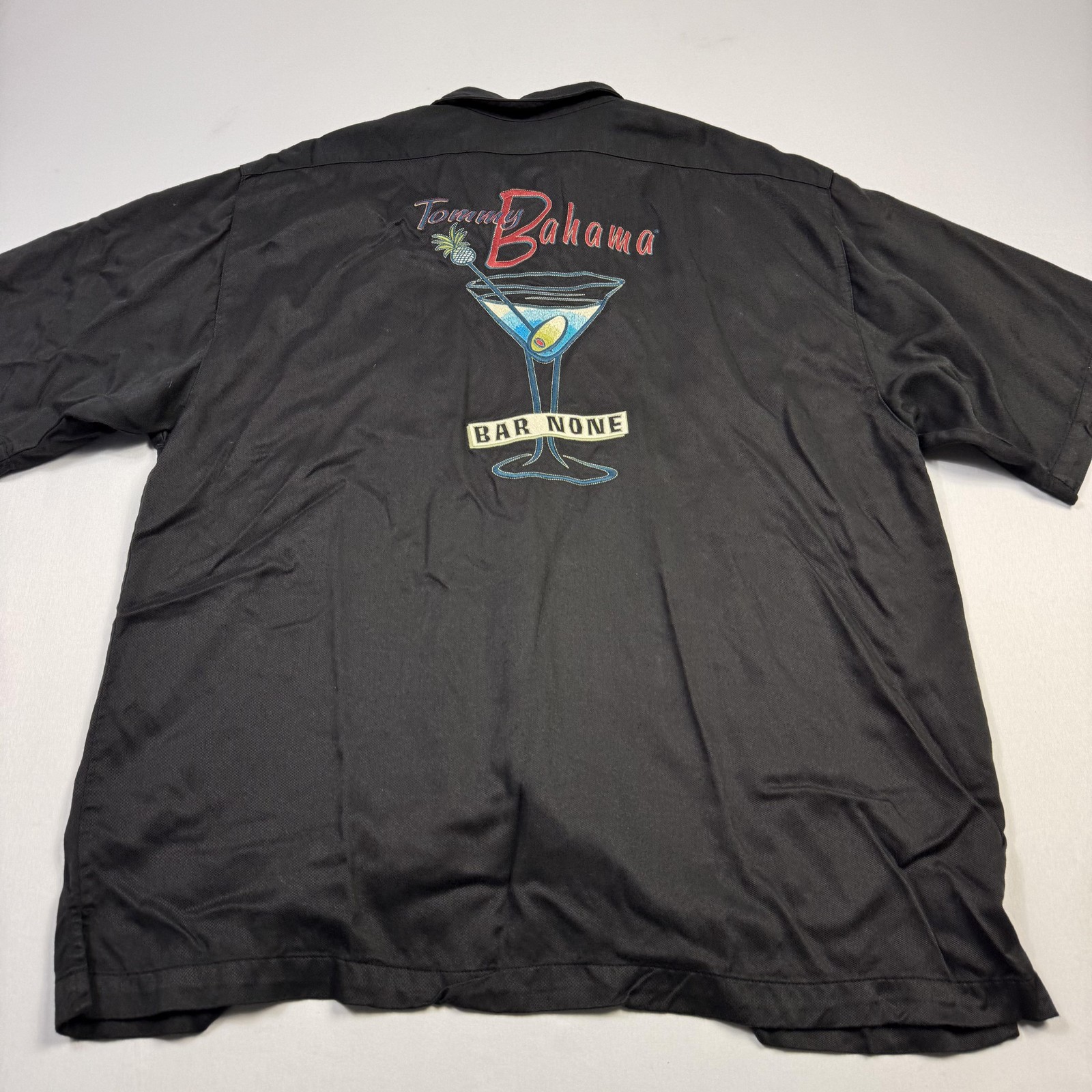 Tommy Bahama Shirt Mens XL Black Bar None Martini Embroidered Hawaiian Casual