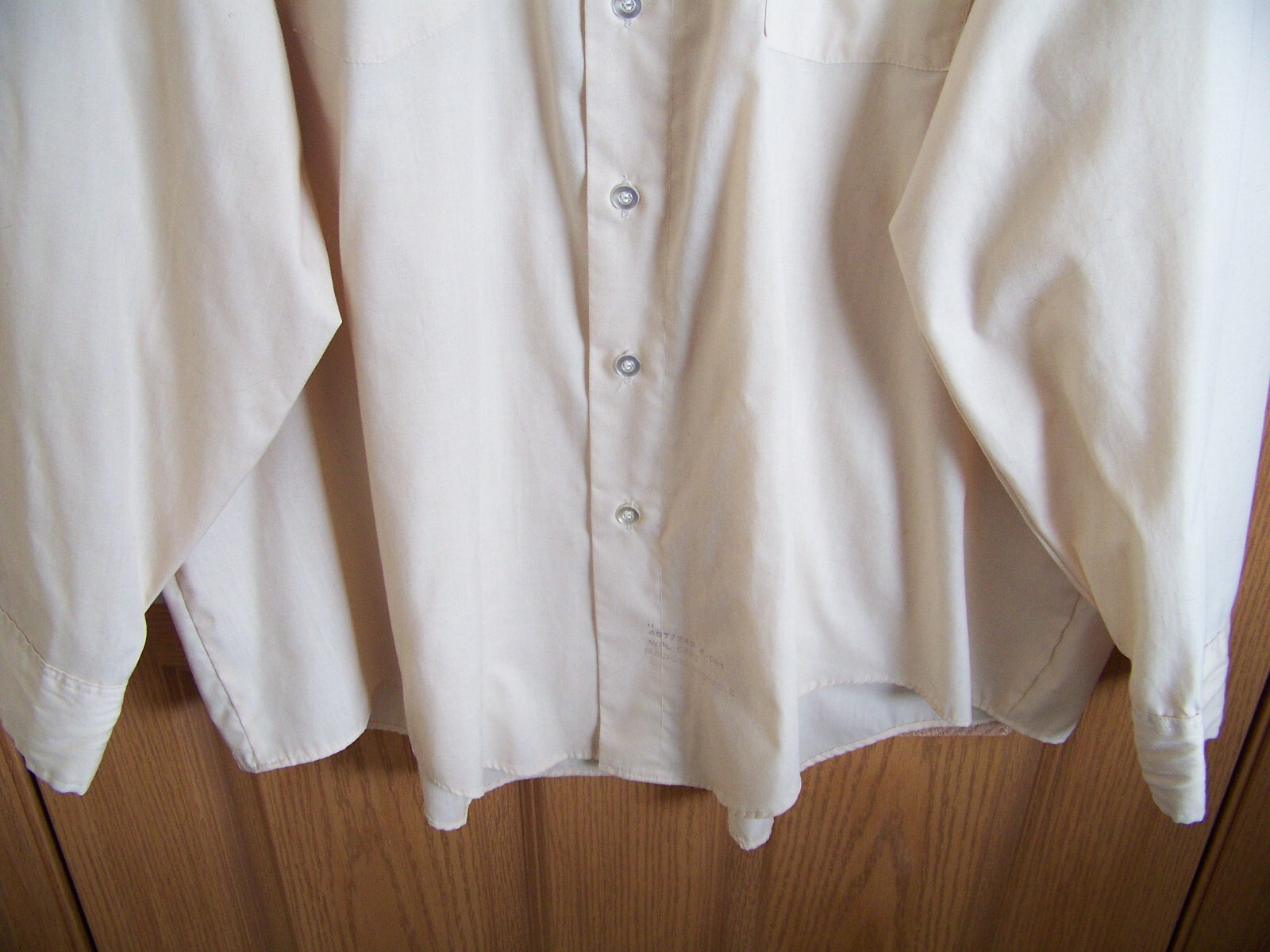 VTG DEE CEE MENS PERMANENT PRESS BEIGE SHIRT SZ 18 1/2-34 MADE IN USA CLEAN NICE