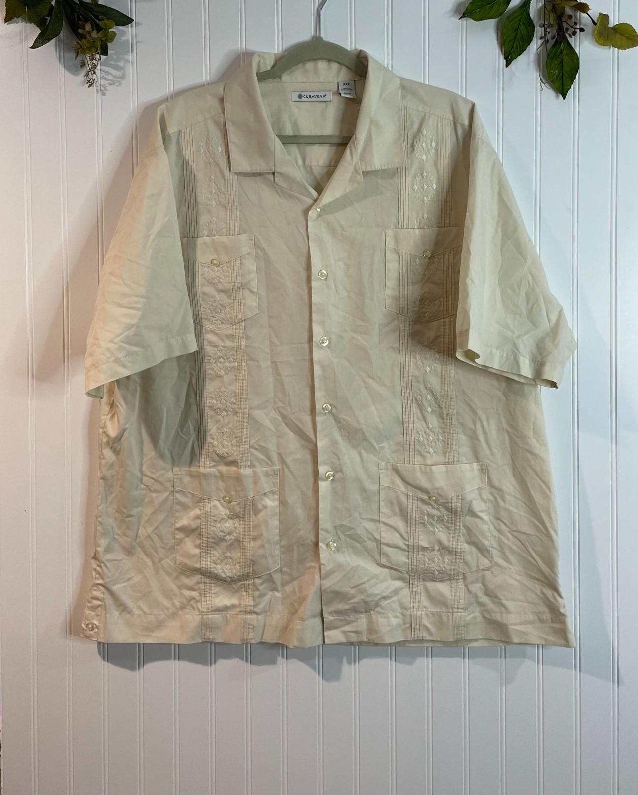 Cubavera Mens Beige Embroidered Guayabera Shirt XXL 65% Polyester/35% Cotton