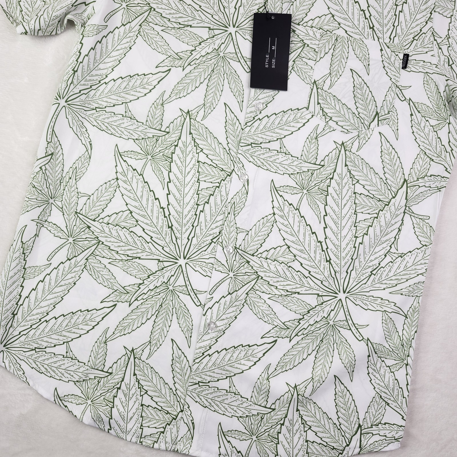 Hemp Leaves Pattern Button Up Shirt Short Sleeve Green Mens Medium Matosurf NWT