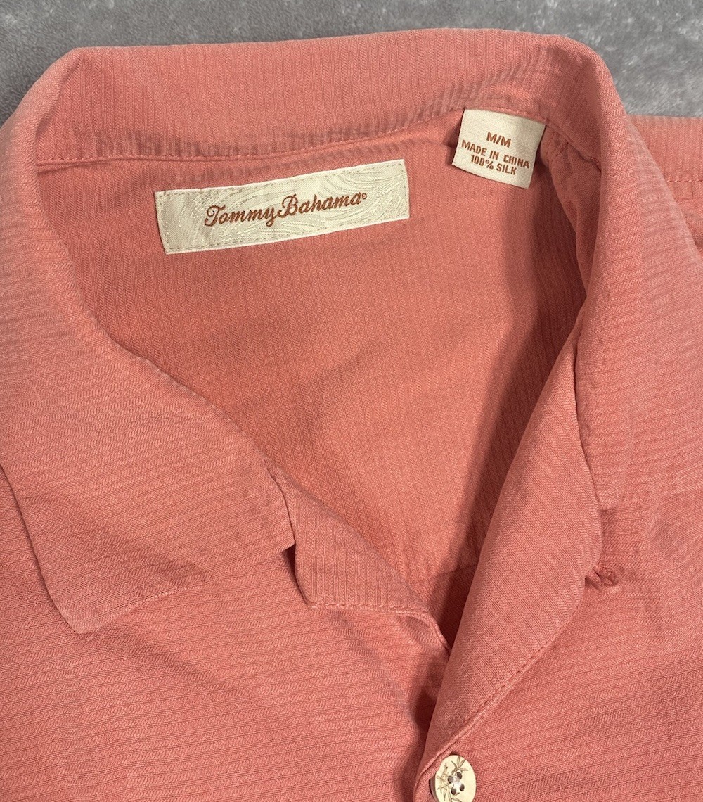 Tommy Bahama 100% Silk Camp Shirt Sleeve Button Up Color Coral Size Medium