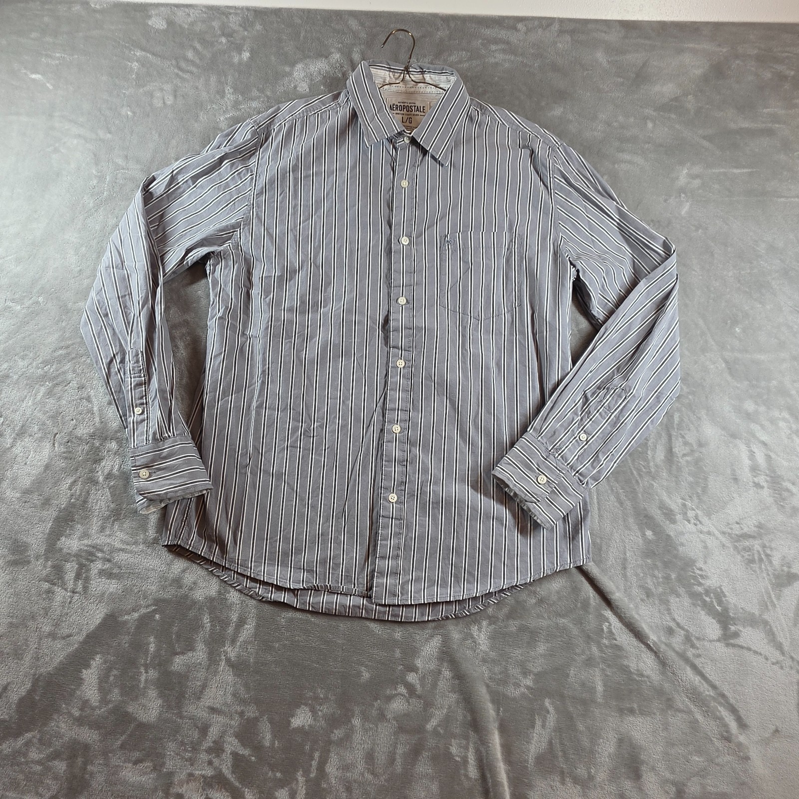 Aeropostale Mens Large Gray Striped Button Front Shirt 100% Cotton Long Sleeve