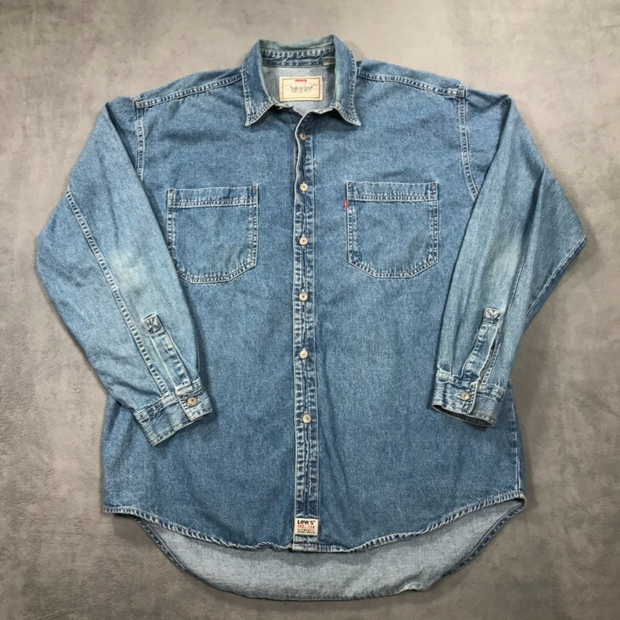 Vintage Levi’s Denim Shirt Men’s Large Blue Jean 90s Y2K Button Up Grunge Fade