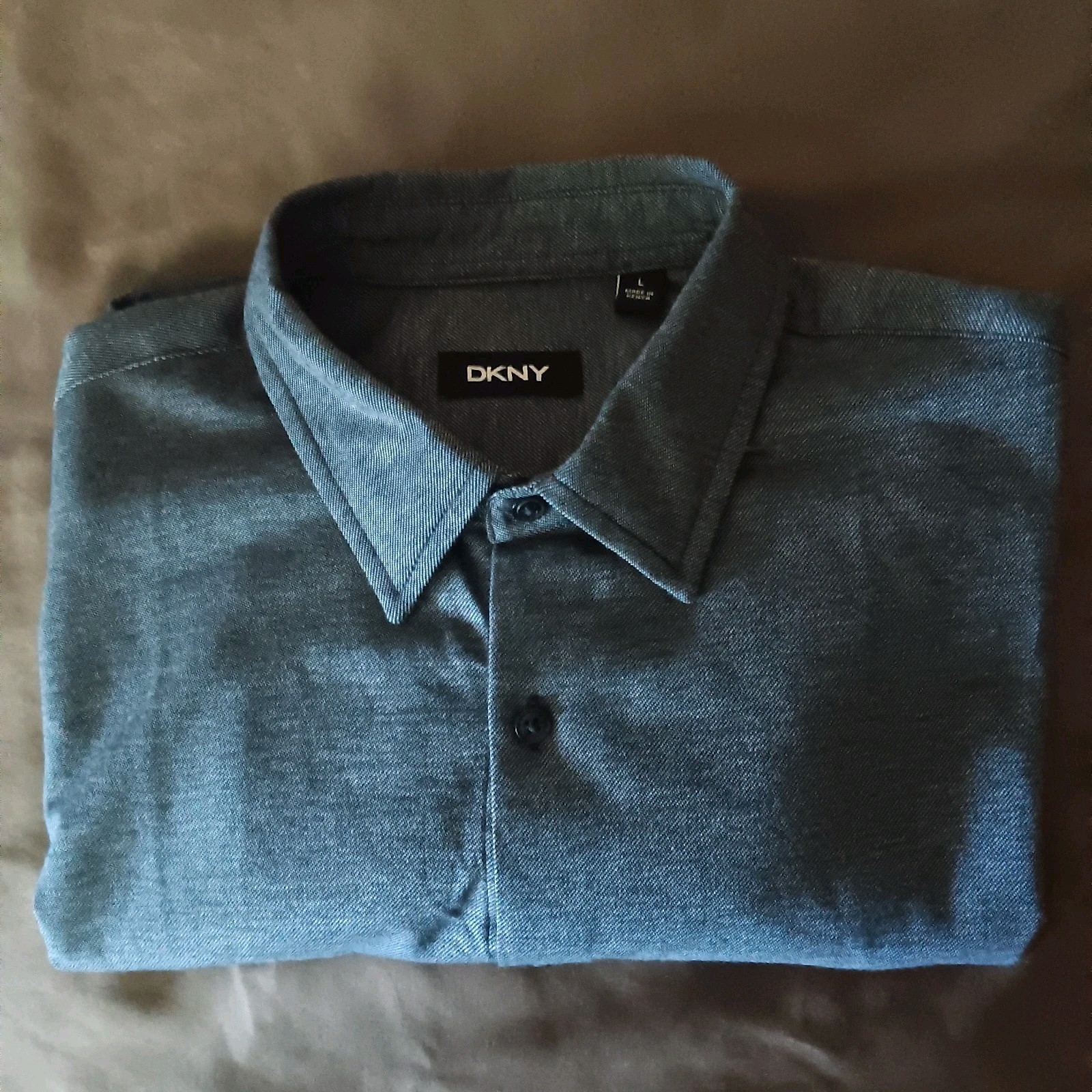 DKNY Men’s Blue Chambray Cotton Solid Point Collar Long Sleeve Button-Up L
