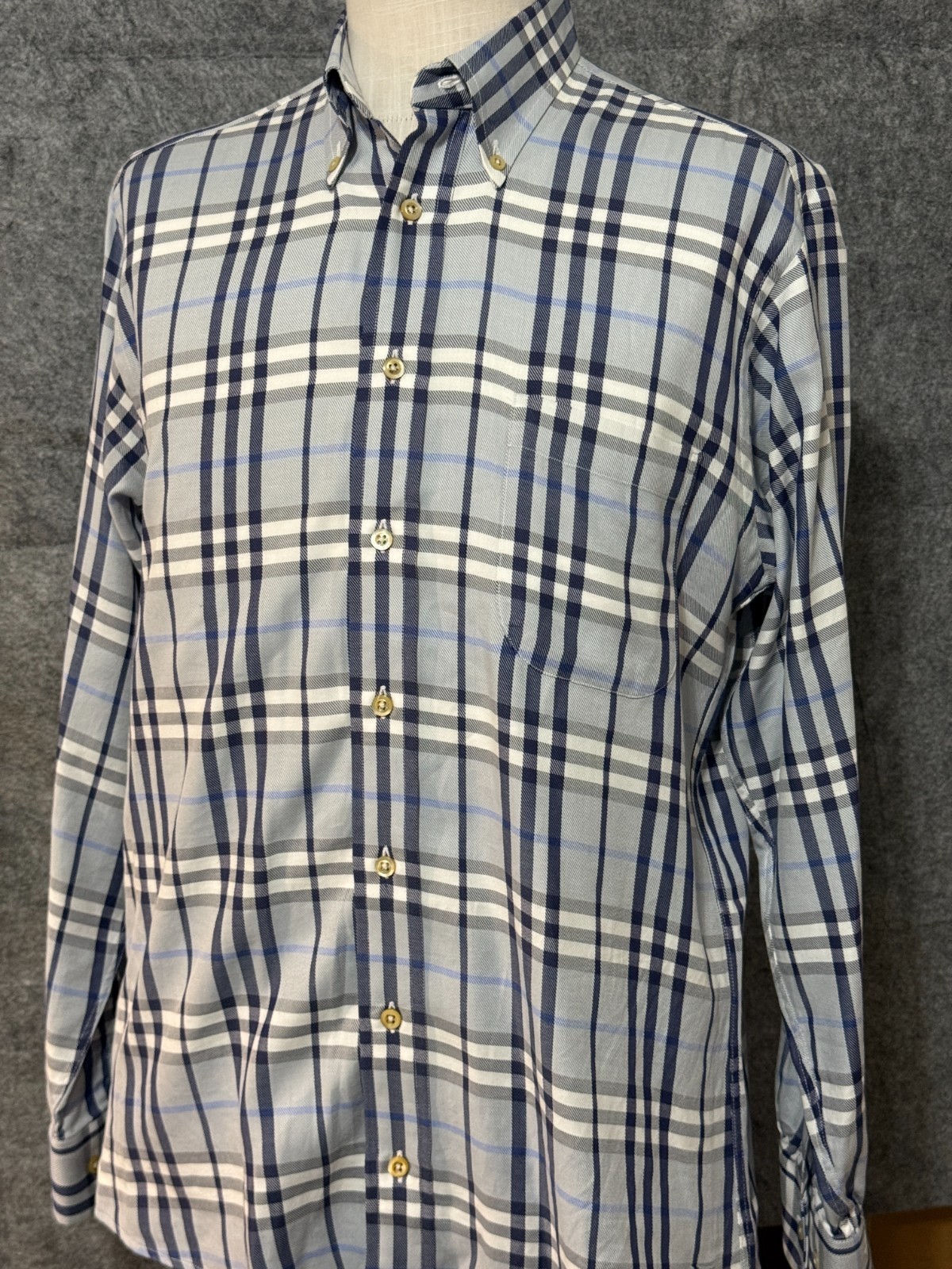 Burberry London Nova Check Shirt – Size Medium – Blue Plaid Button Down – USA