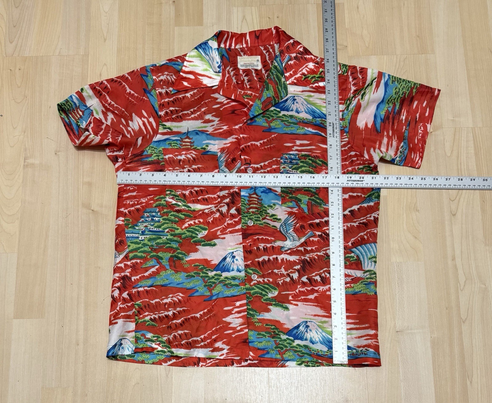 Sz Med VGT 70’s Broadway University Shop Hawaiian Aloha Shirt Asian Design Red