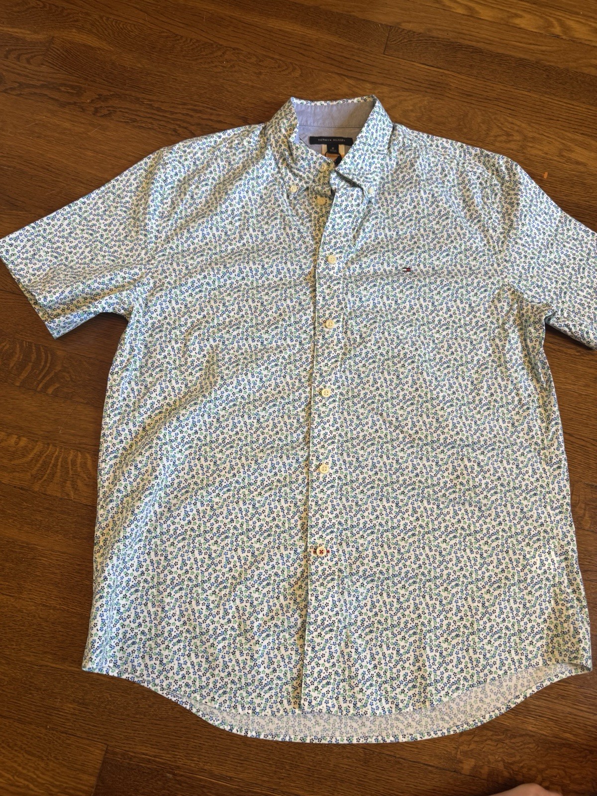 Tommy Hilfiger Adaptive Magnetic Closure Short Sleeve Floral Shirt Men’s Size M