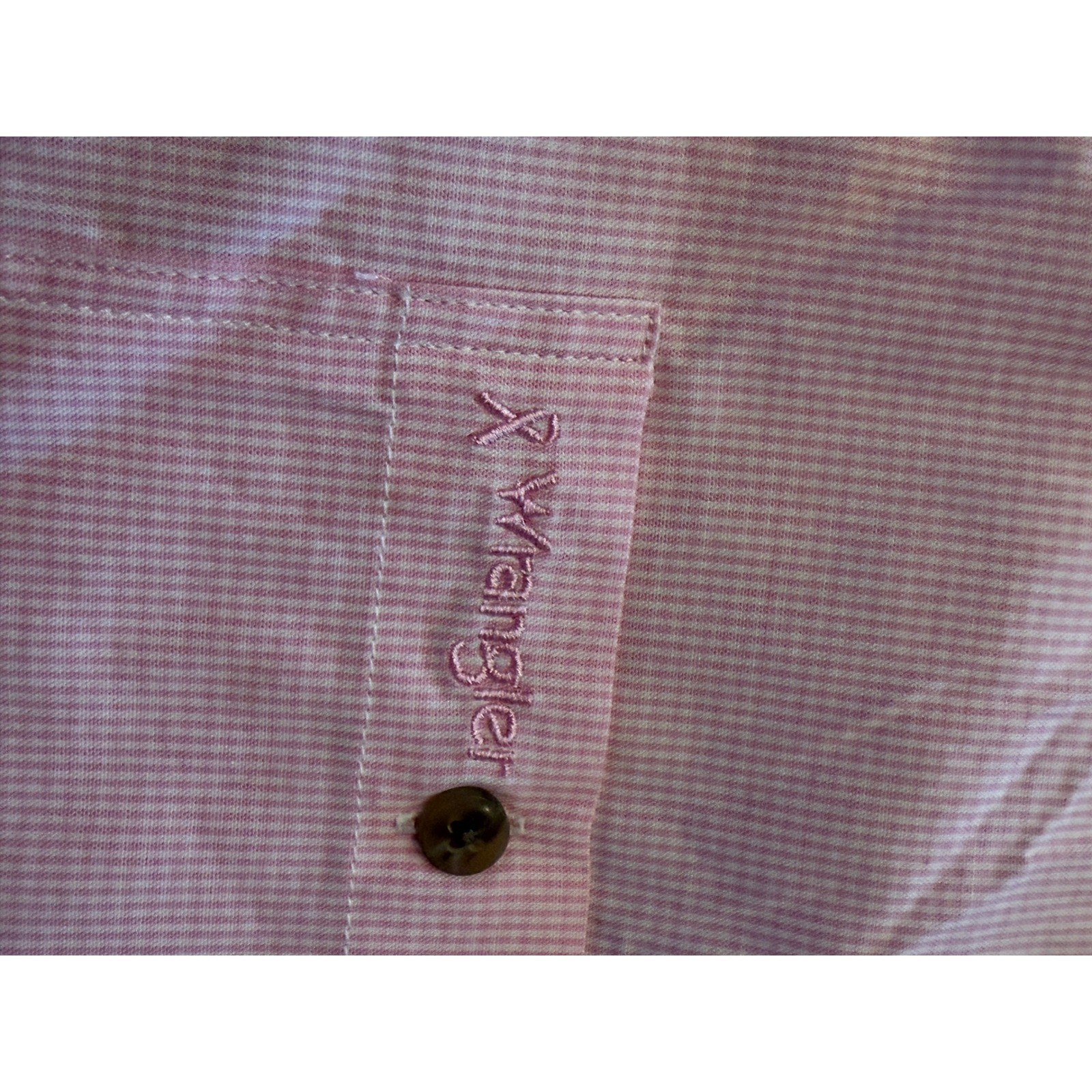 Wrangler Button Down Shirt Mens Medium NWT Tough Enough to Wear Pink MTP200M
