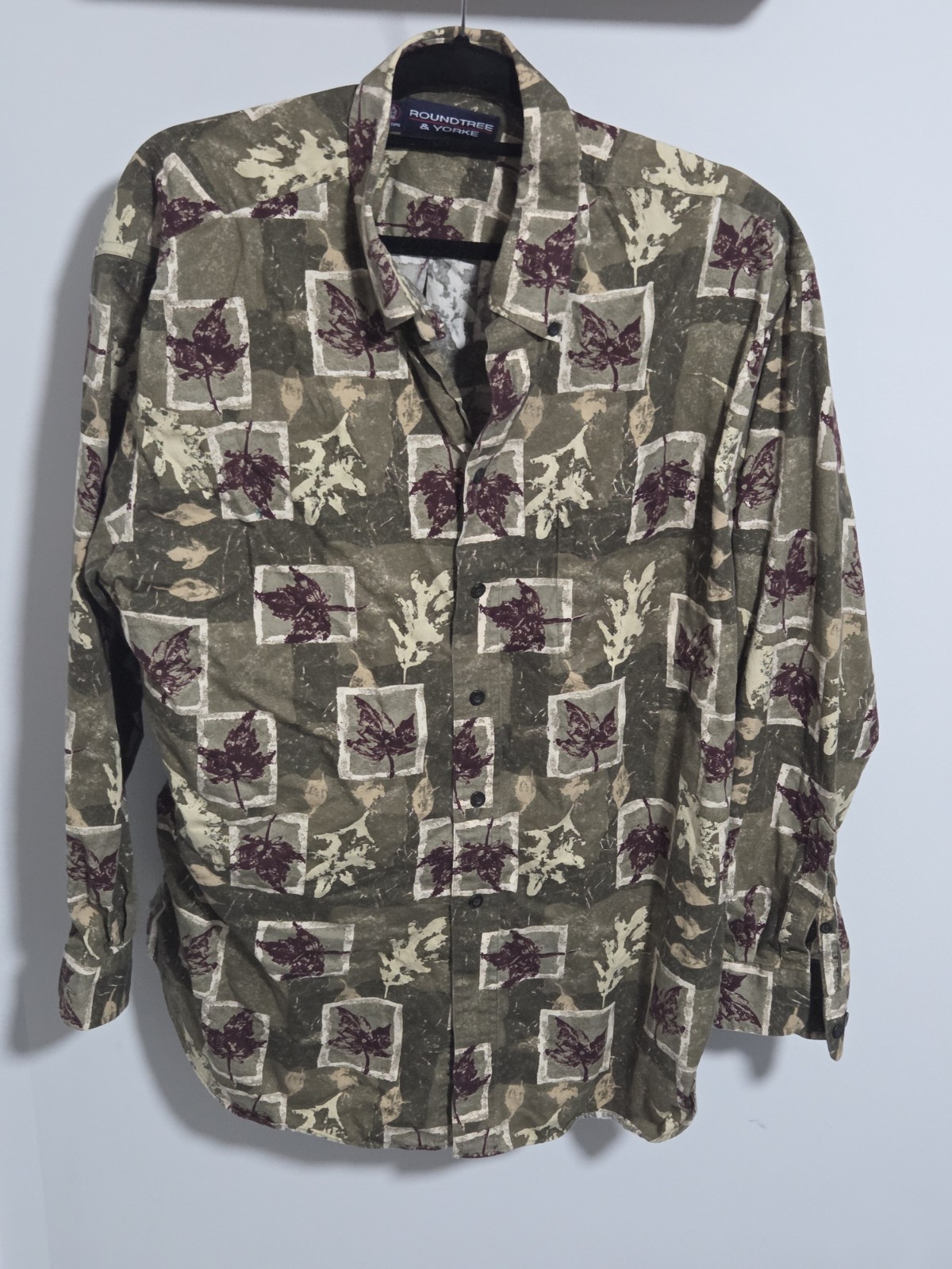 XL Roundtree & Yorke Men’s Green Leaf Print Long Sleeve Button Down Shirt