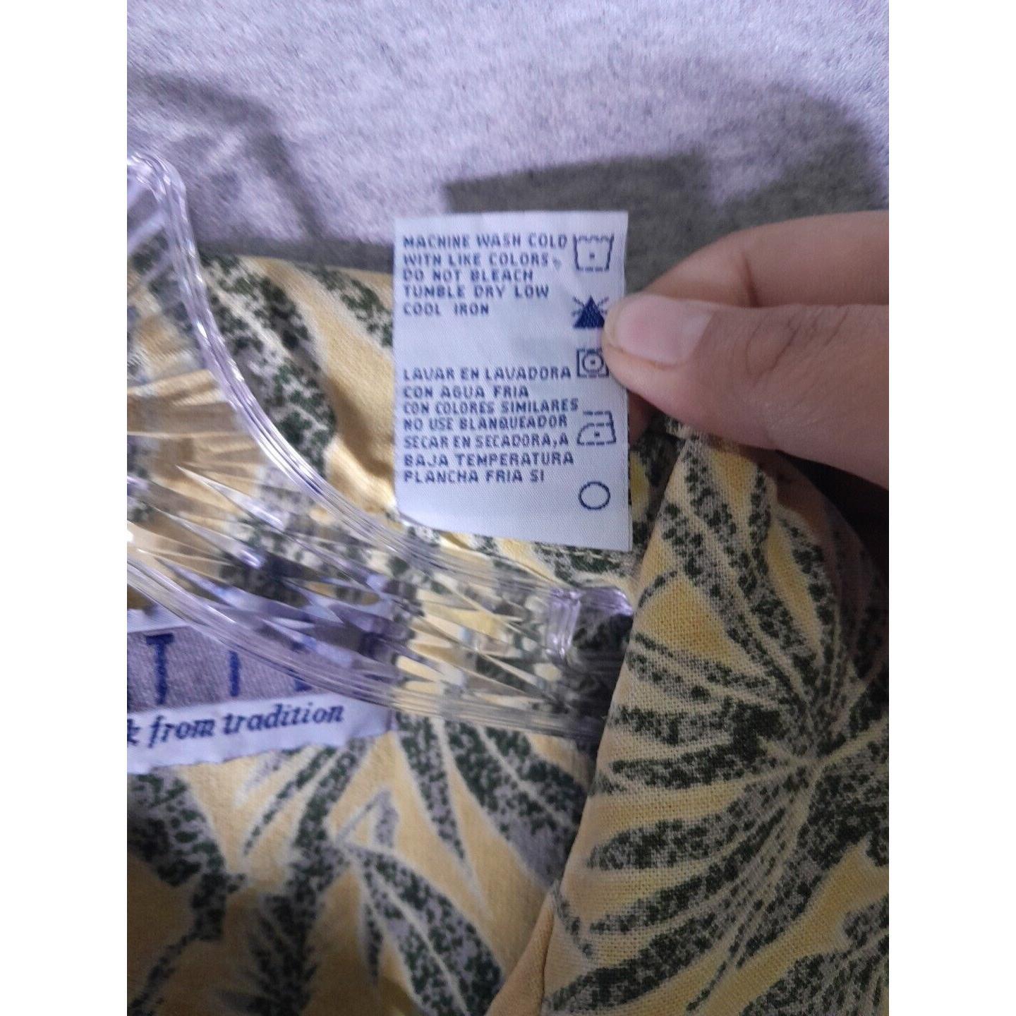 Untied Hawaian Shirt Mens Medium Resort Tropical 100 Silk Machine Washable