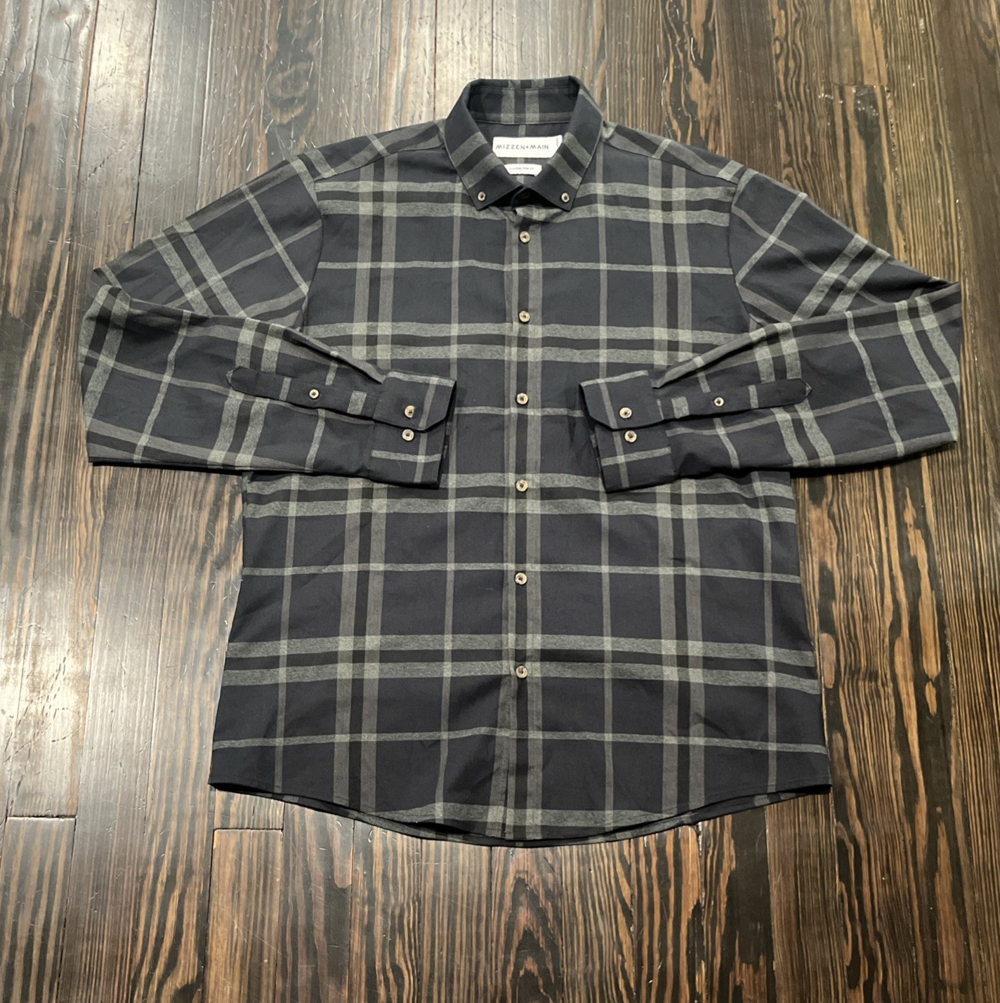 Mizzen Main Button Down Shirt Men’s XL Trim Plaid Gray Black Polyester