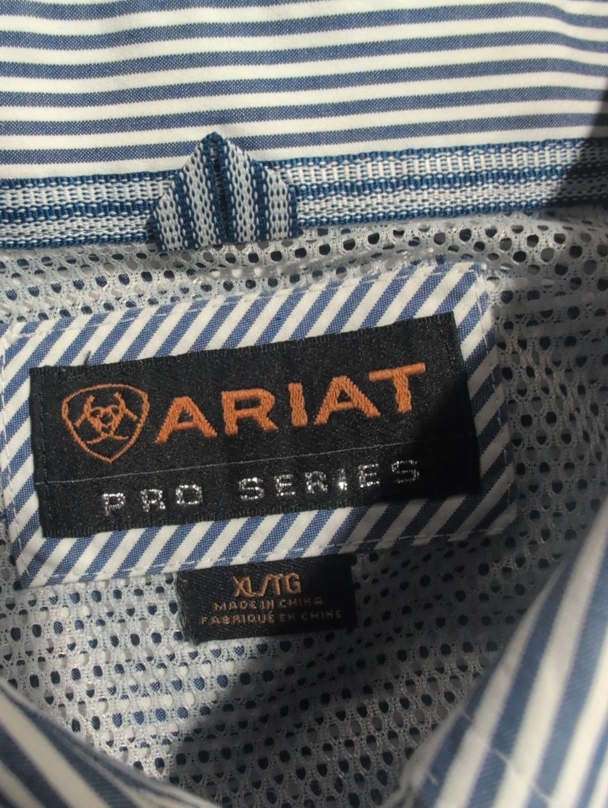 Ariat Pro Series Long Sleeve Button Down Shirt Blue/ White Stripes Men’s Size XL