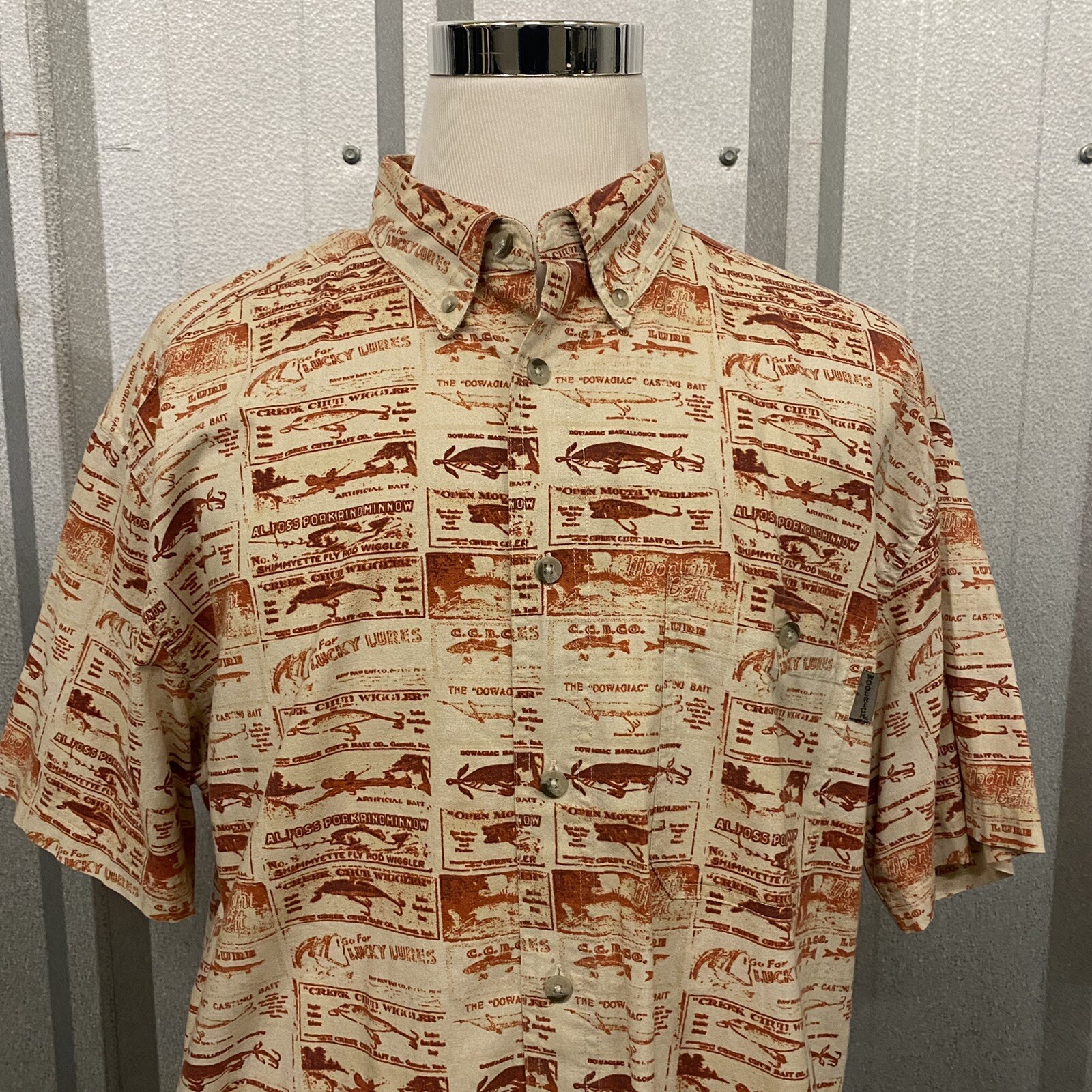Woolrich Redwood Tonal Fish Men’s XL Fishing Outdoor Short Sleeve Button Up