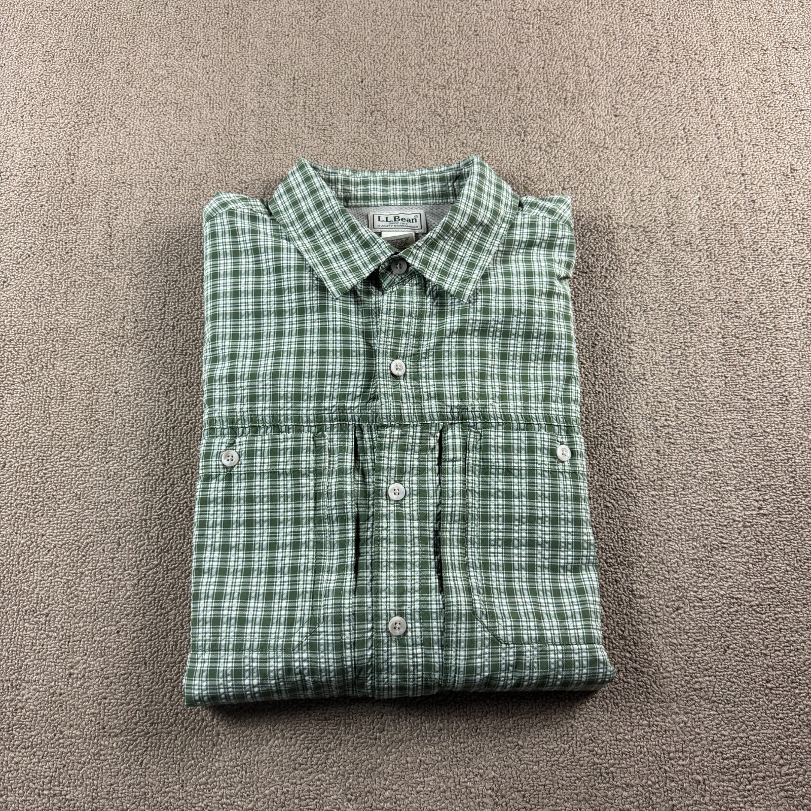 L.L. Bean 100% Nylon Seersucker Long Sleeve Button Up Shirt Green Check Size L