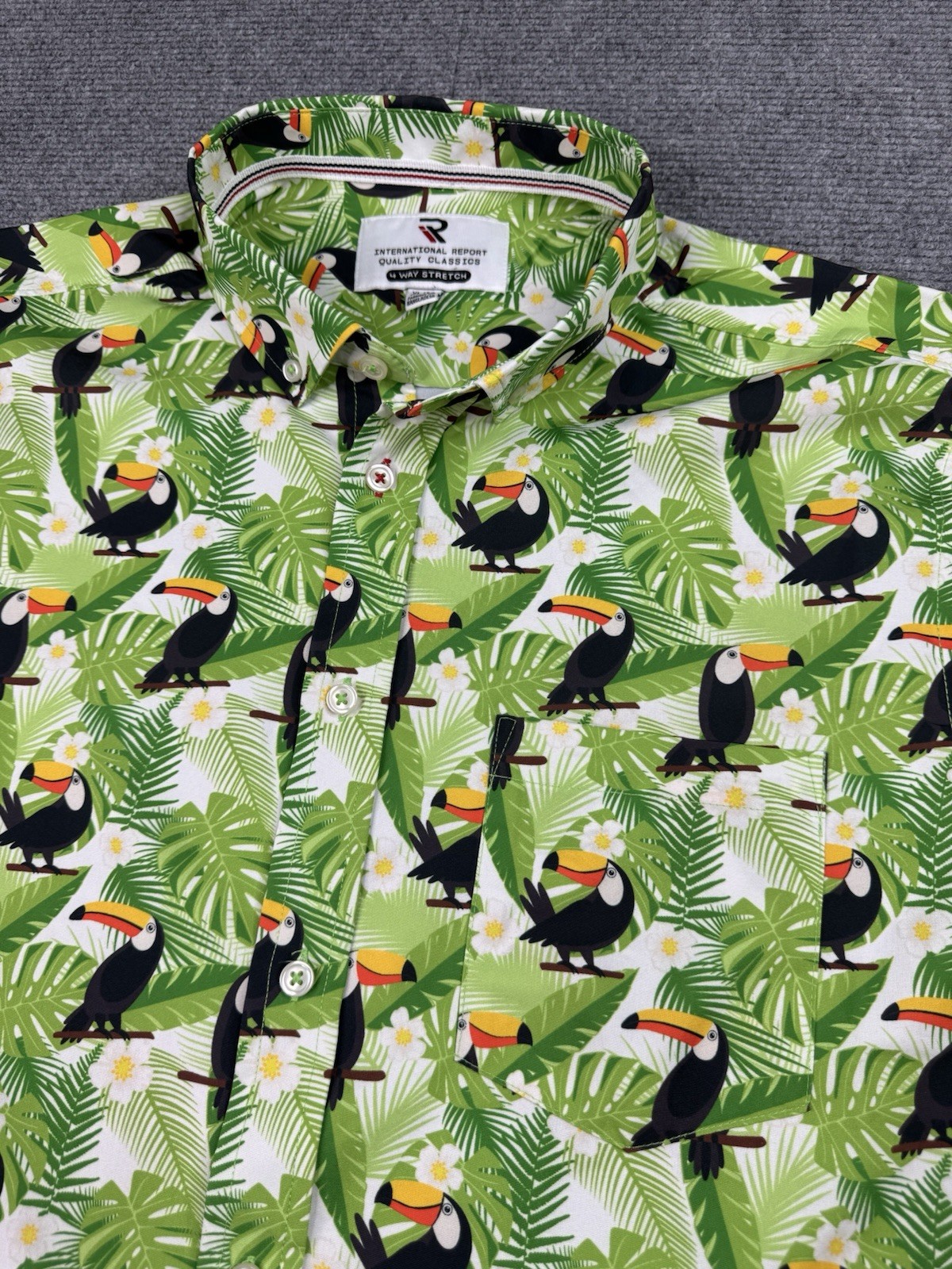 International Report Mens Shirt Extra Large XL Green Palms Toucans 4 Way Stretc