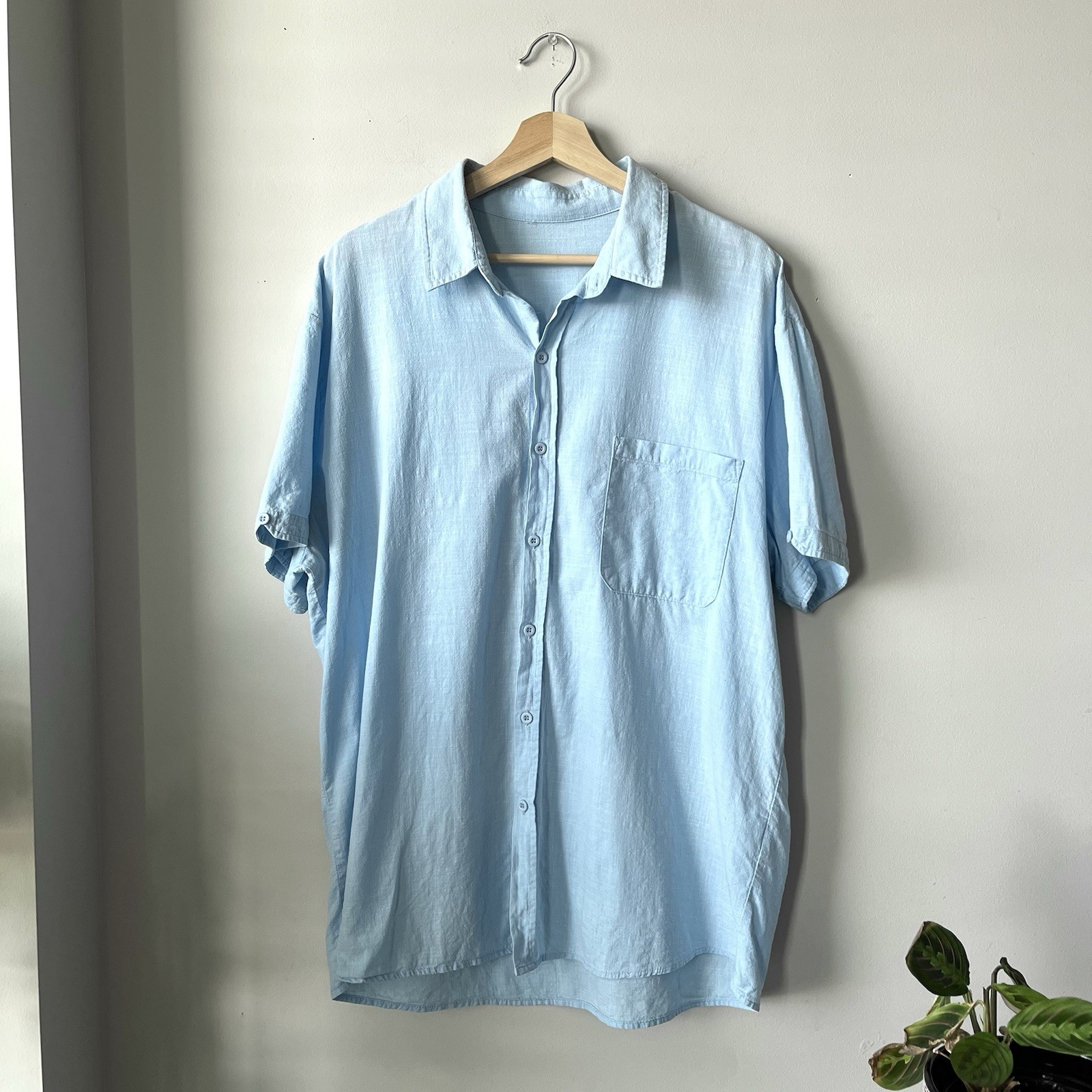 Men’s XL Sky Blue Short Sleeve Button Down Shirt Cotton Linen Blend Casual Beach