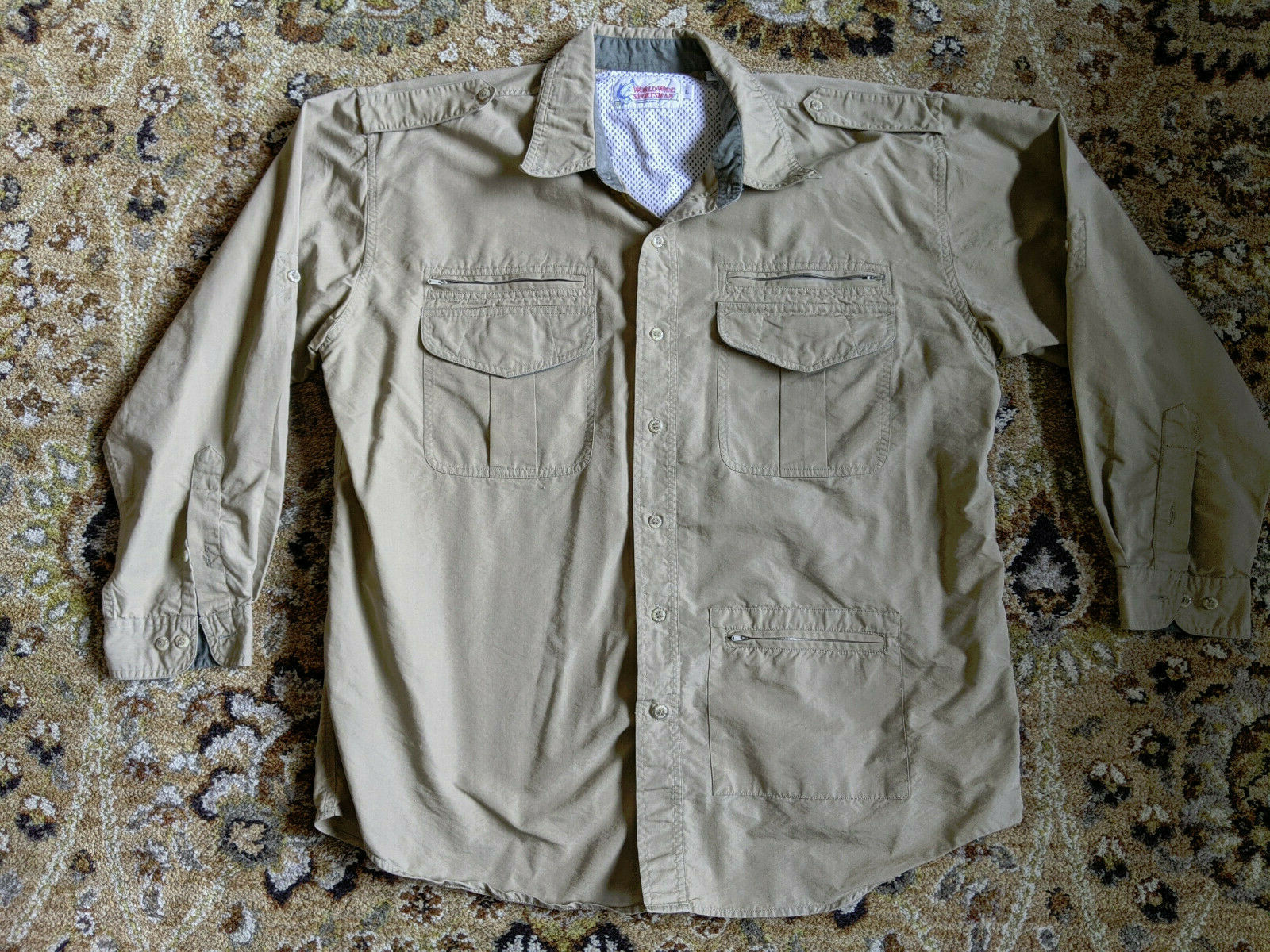 777) WORLD WIDE SPORTSMAN LONG SLEEVE VENTED SHIRT LARGE L FISHING MANY POCKETS