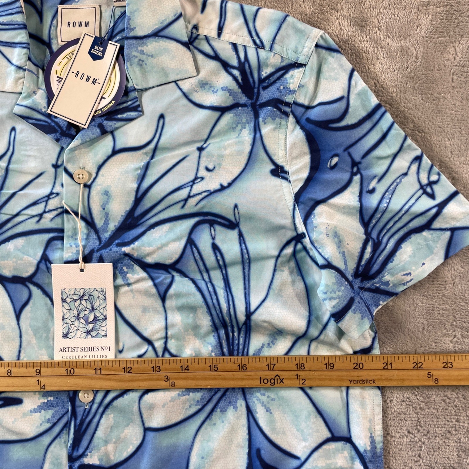 ROWM Shirt Artist Series Mens Small Blue Lillies Beach Vacation Resort Swim