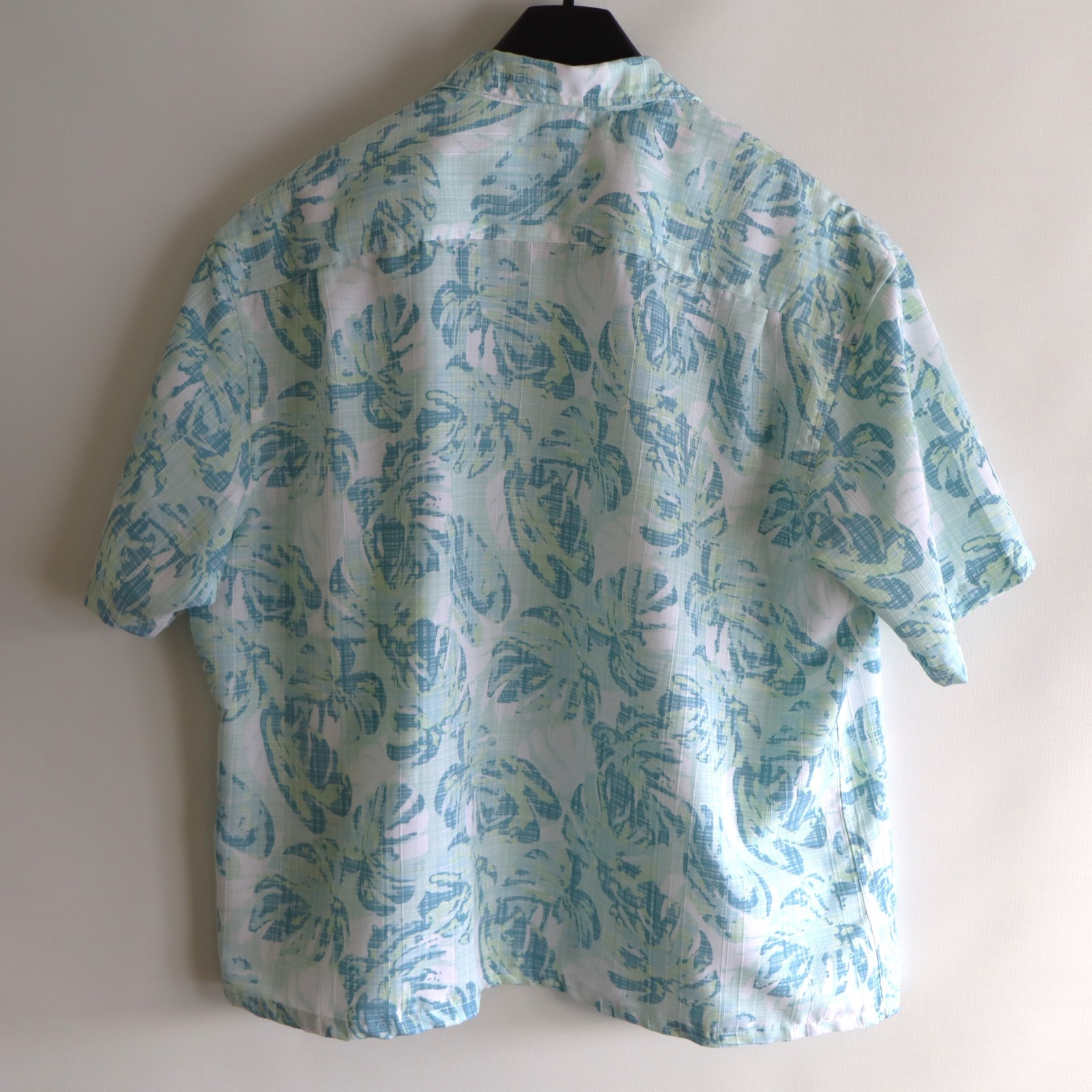 Mens Van Heusen Button Up Casual Shirt – Short Sleeve – Size XXL, 18-18 1/2