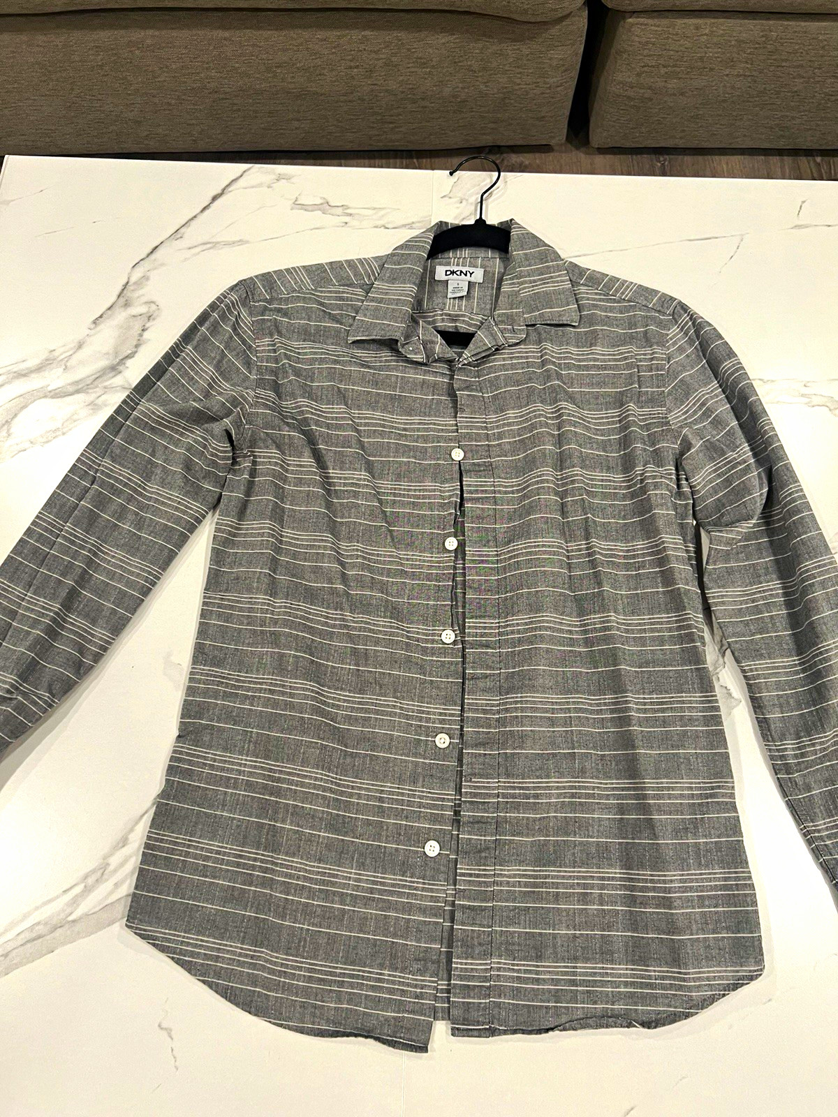 DKNY Men’s Gray/White Striped Cotton Long Sleeve Button-Up Point Collar S
