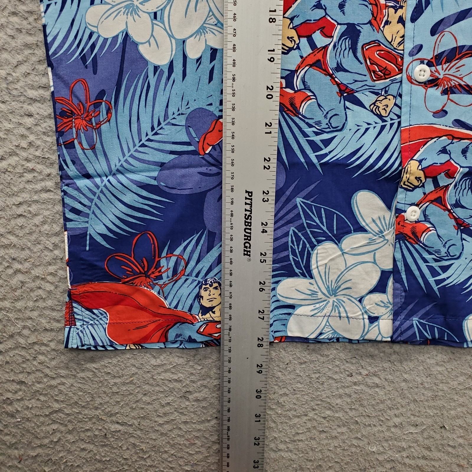 DC Superman Hawaiian Shirt Mens M Multi Tropical Floral Short Sleeve Collar Slit