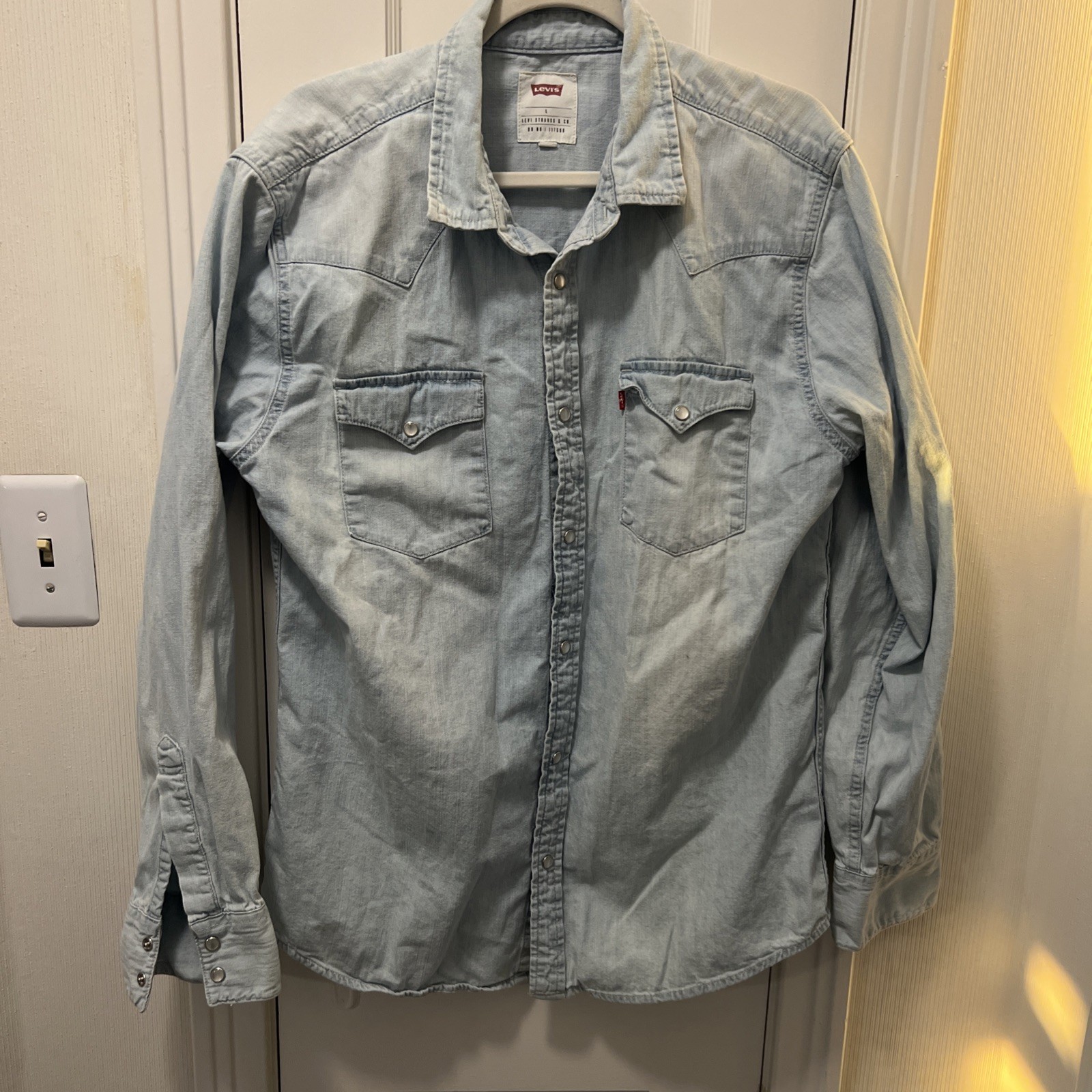 levis pearl snap Faded denim shirt mens Large