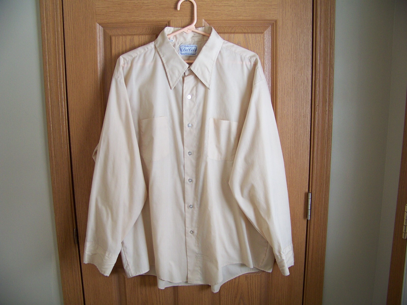VTG DEE CEE MENS PERMANENT PRESS BEIGE SHIRT SZ 18 1/2-34 MADE IN USA CLEAN NICE