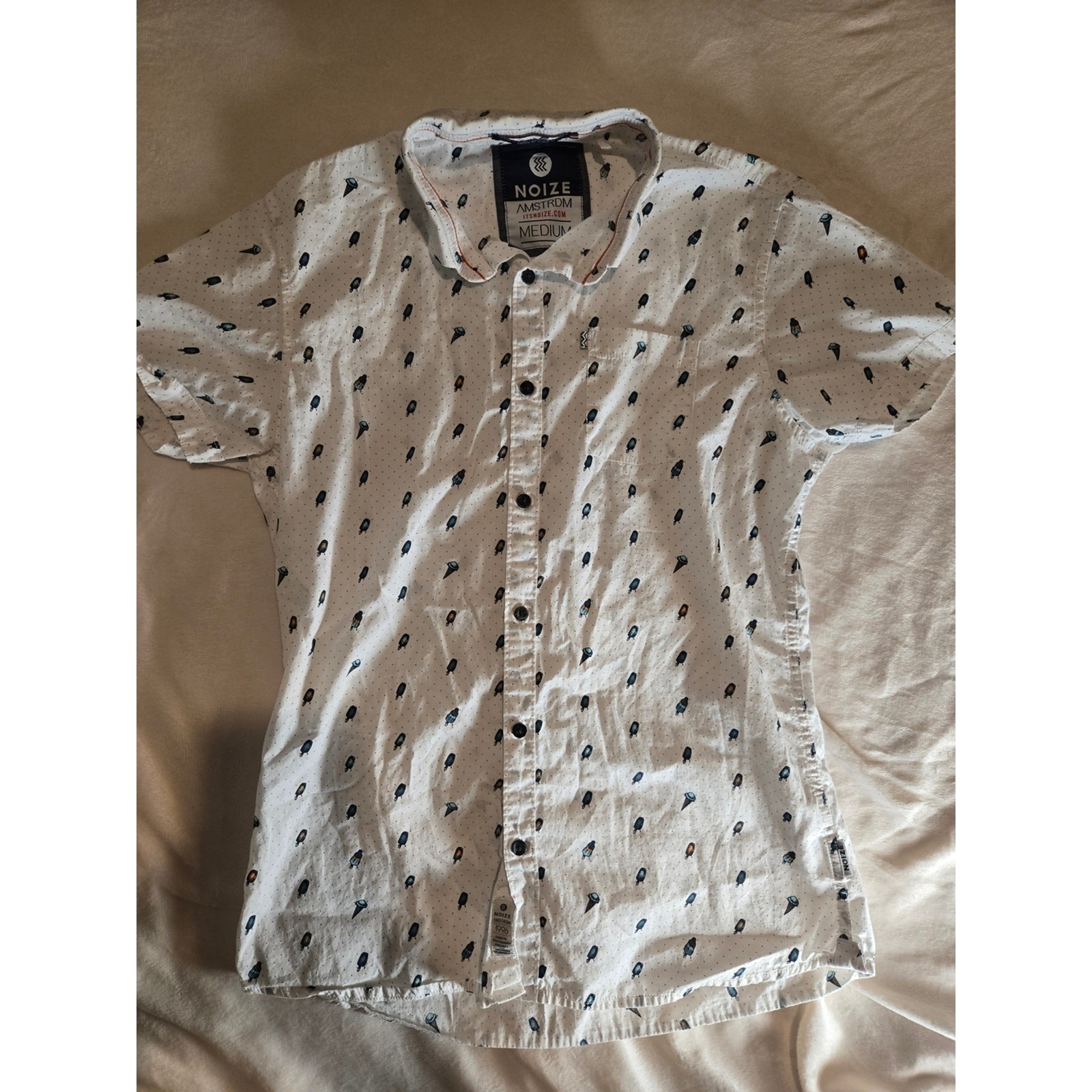 Noize White Short-Sleeve Button-Down with Navy Print Ice Cream Print