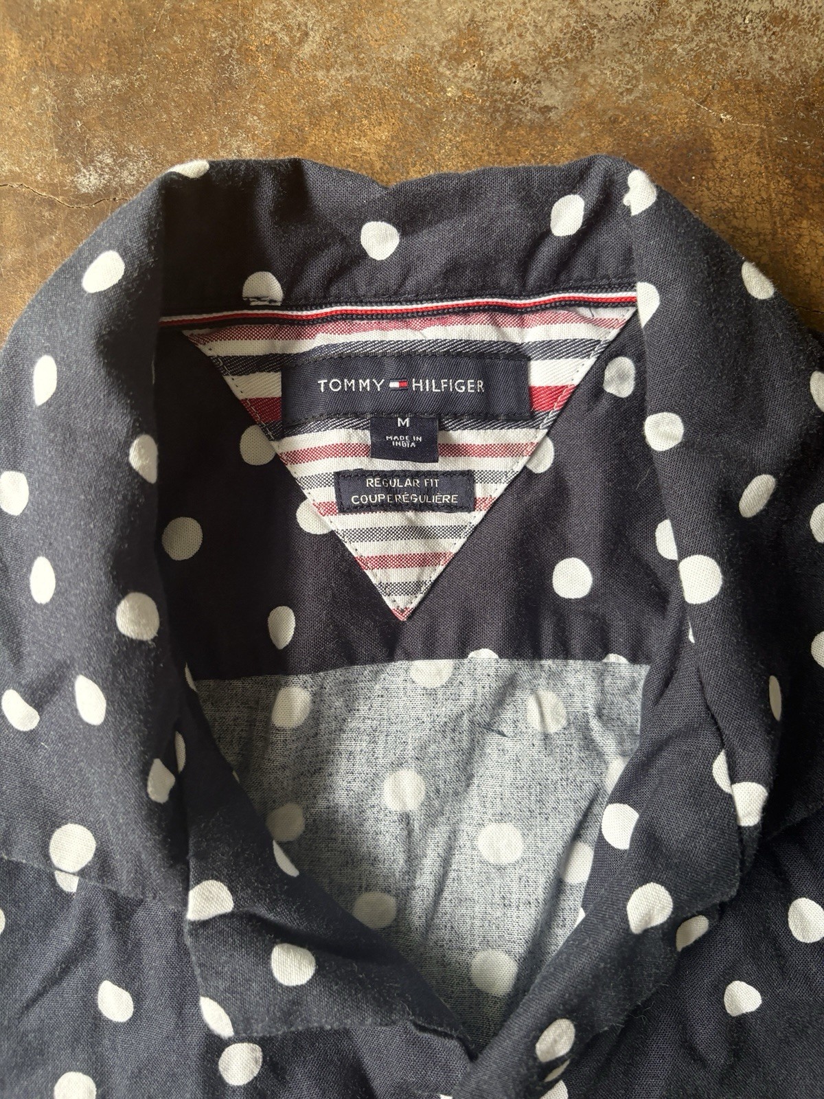 Tommy Hilfiger Men’s Regular Fit Short Sleeve Polka Dot Woven Cotton Shirt M