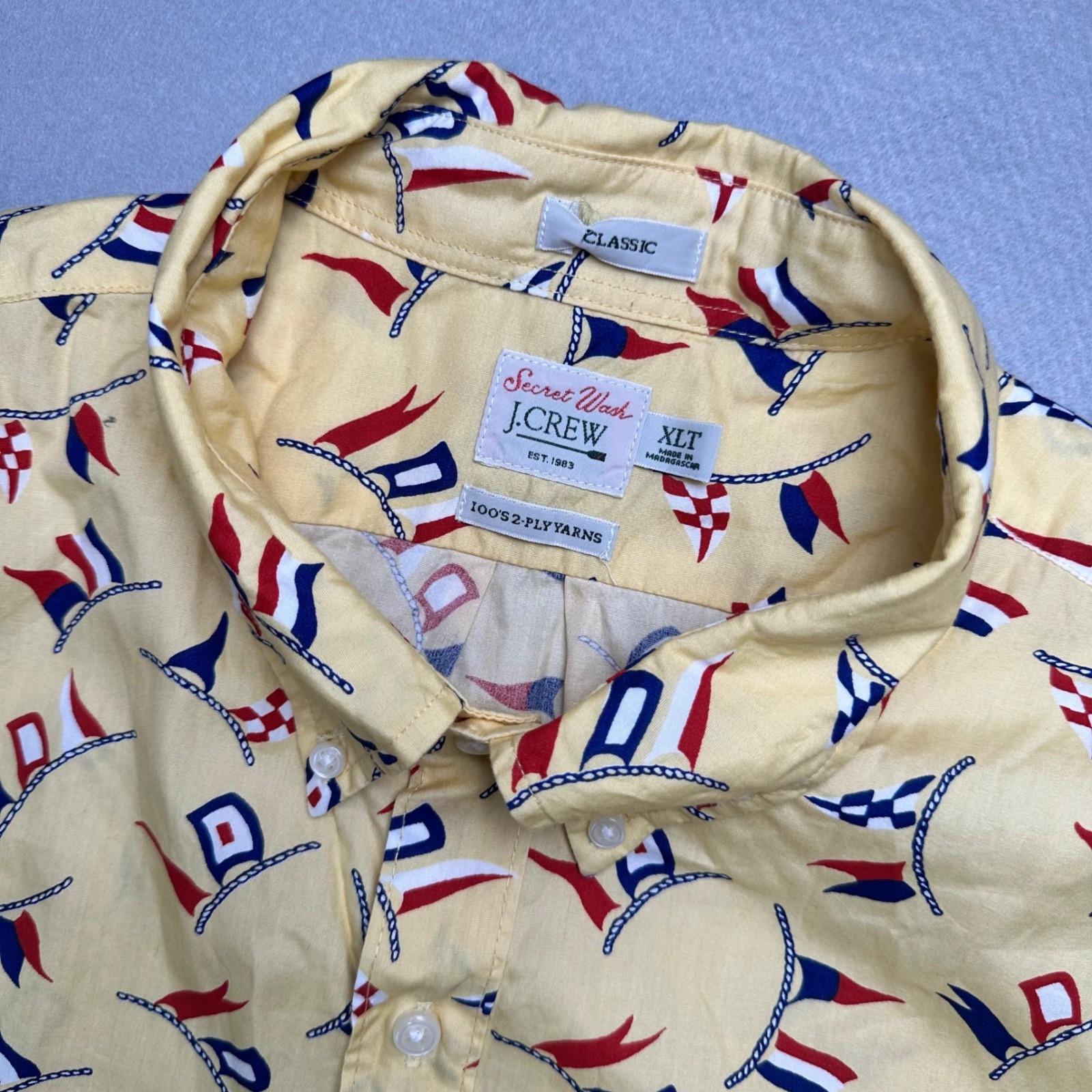 J.Crew Secret Wash Shirt Mens XLT Yellow Nautical Flag Print Short Sleeve