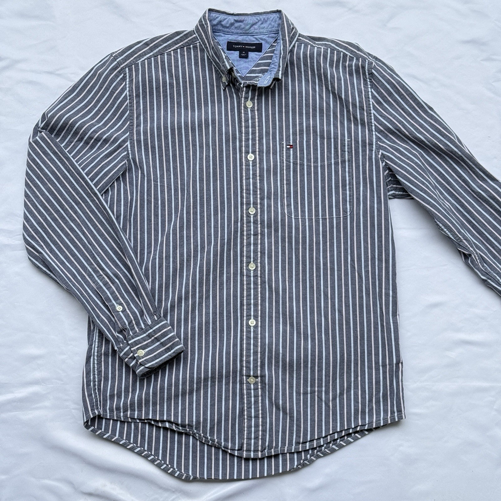 Tommy Hilfiger Button Front Shirt Mens M Gray Striped Stretch Cotton Long Sleeve
