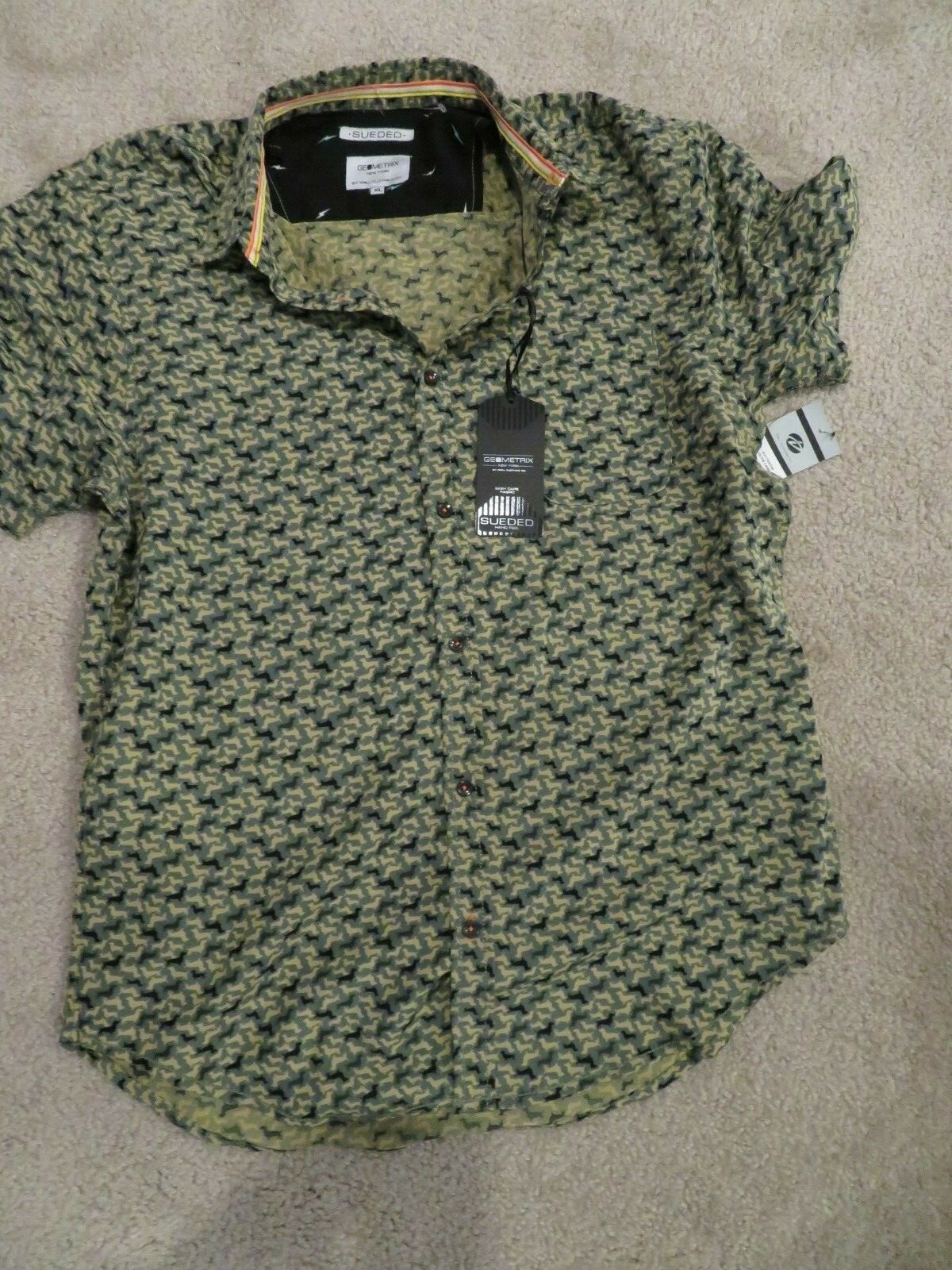 Men’s Dachshund Olive Camo Button Down Shirt Top Geometrix S~M~L~XL NWT